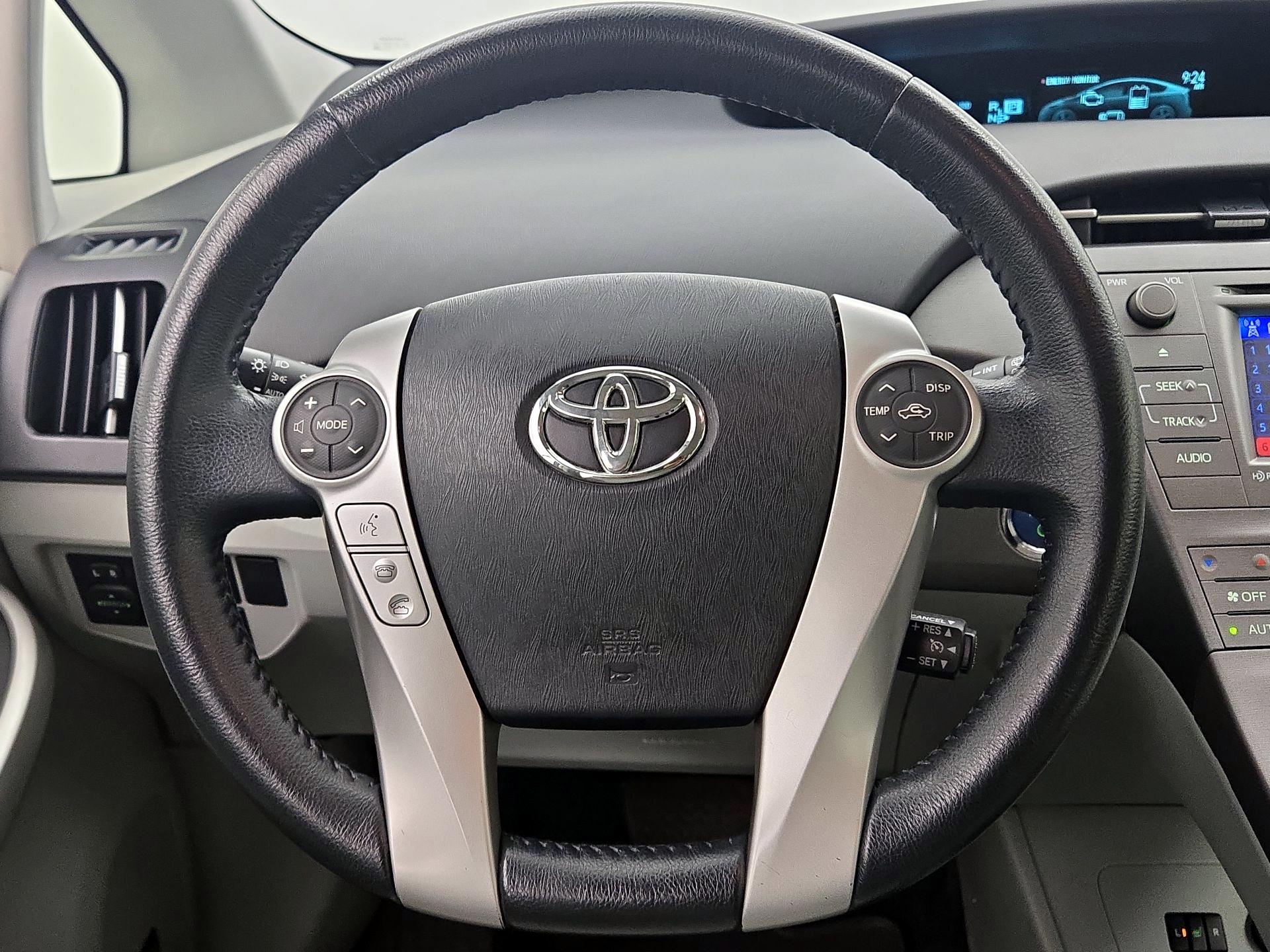 Thumbnail: 2014 Toyota Prius - 10