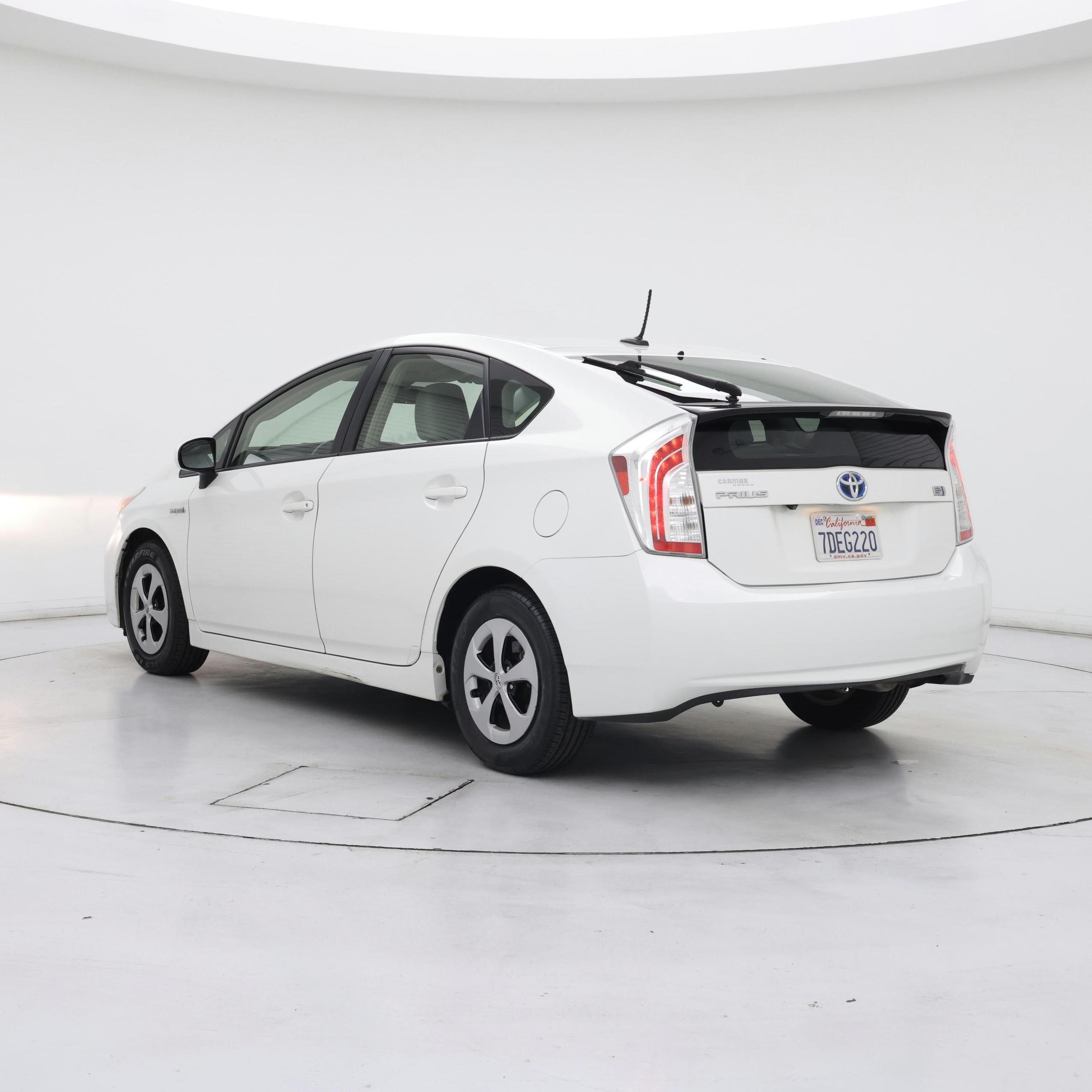Thumbnail: 2014 Toyota Prius - 2