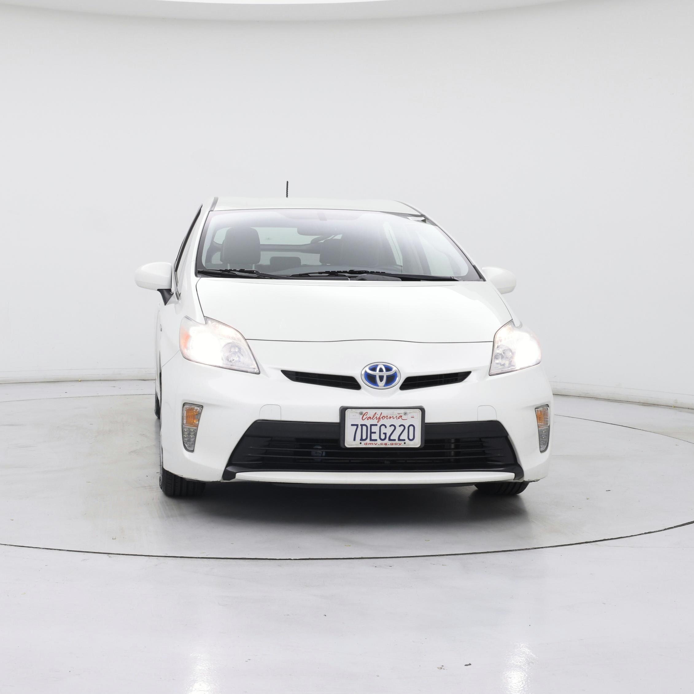 Thumbnail: 2014 Toyota Prius - 5