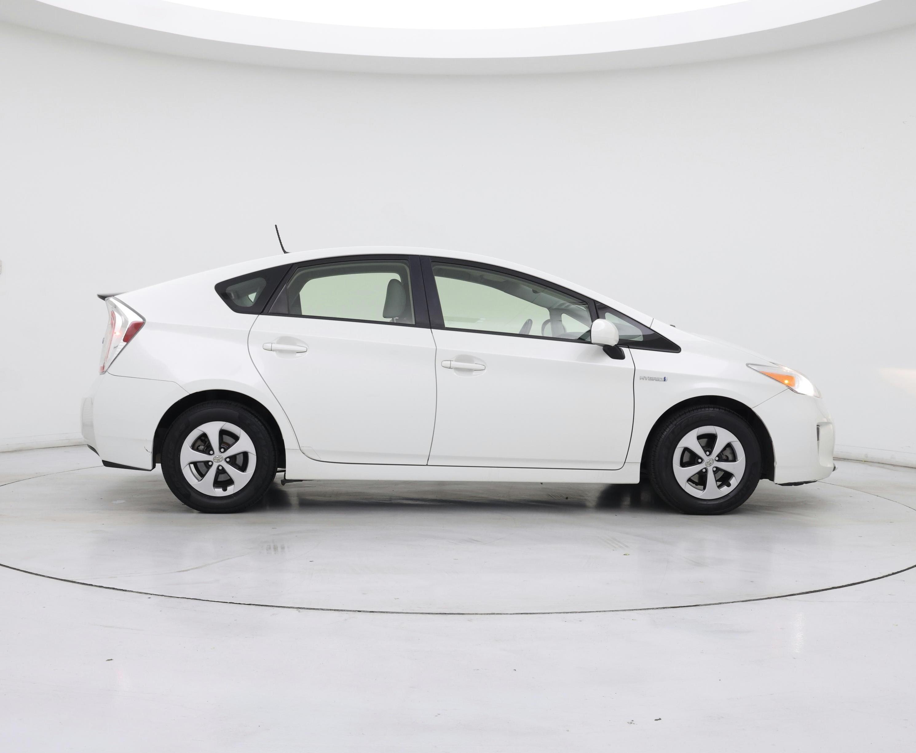 Thumbnail: 2014 Toyota Prius - 7