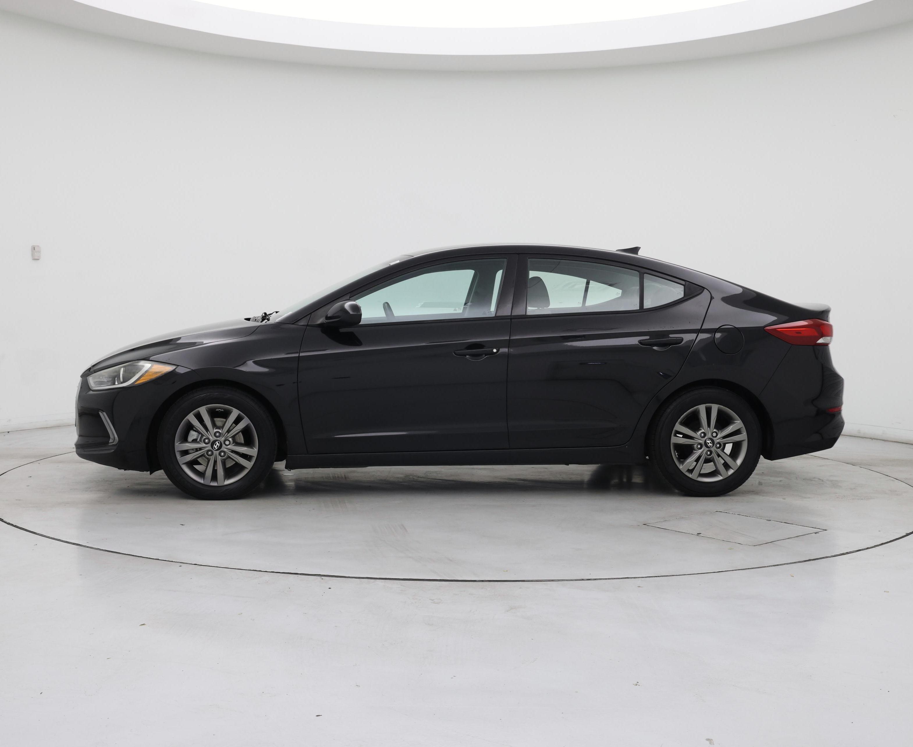 Thumbnail: 2017 Hyundai Elantra - 3