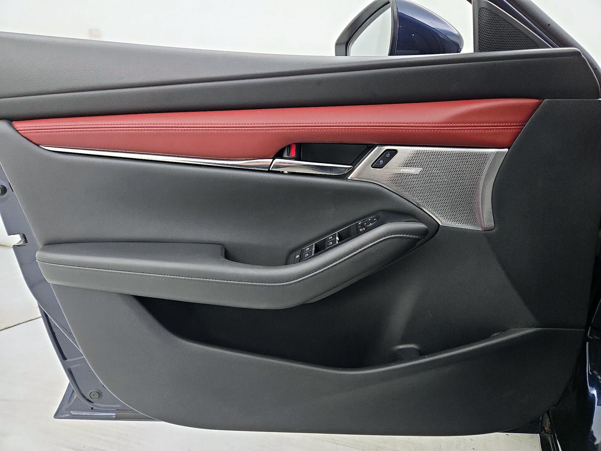 Thumbnail: 2019 Mazda Mazda3 - 12