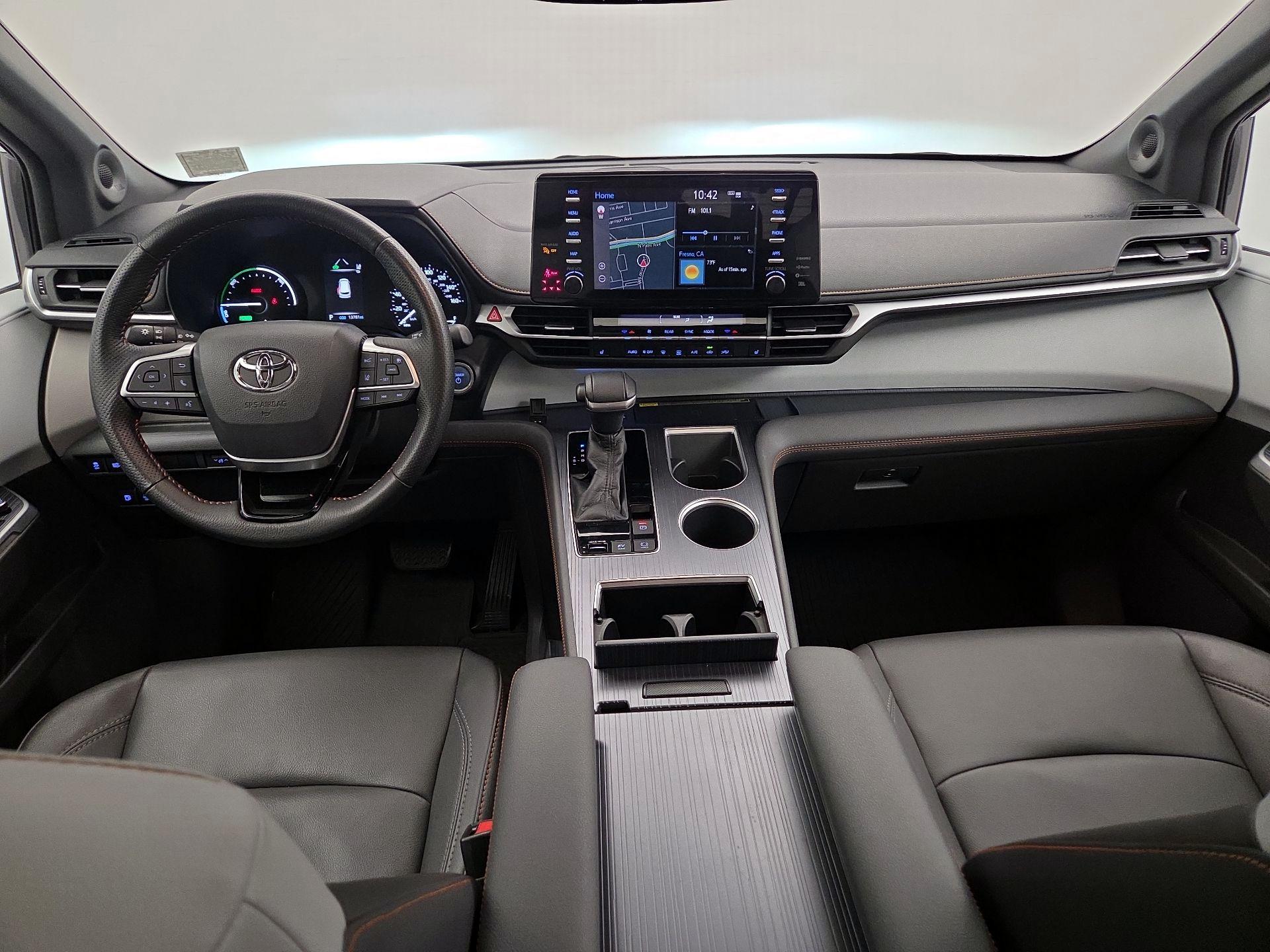 Thumbnail: 2021 Toyota Sienna - 9