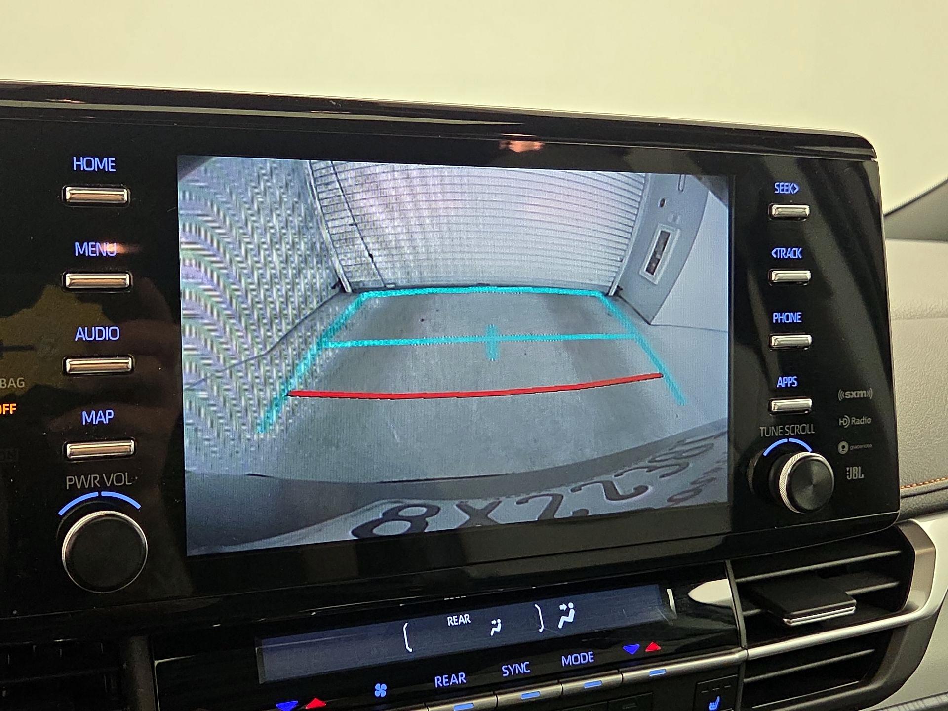 Thumbnail: 2021 Toyota Sienna - 15