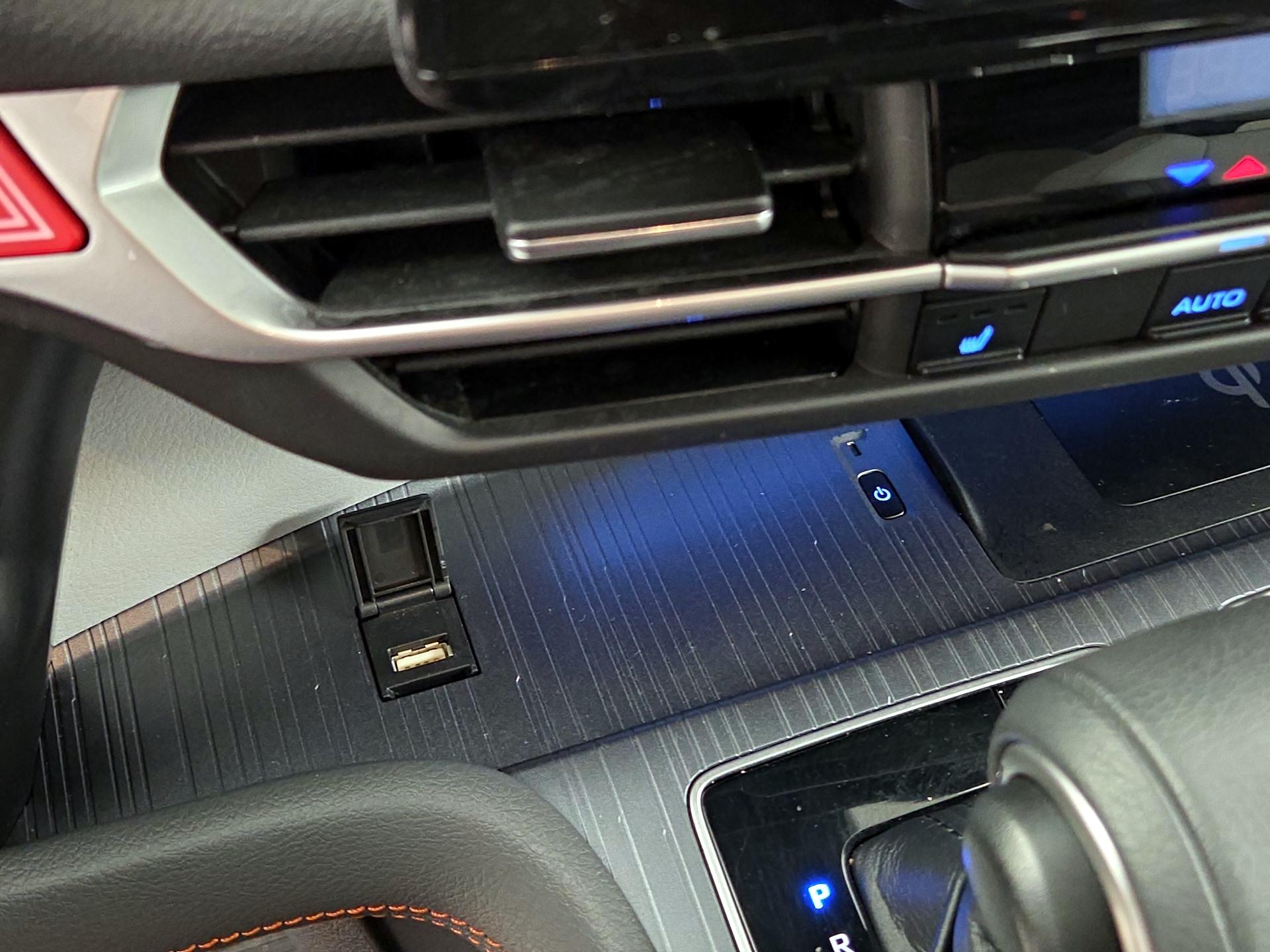 Thumbnail: 2021 Toyota Sienna - 19