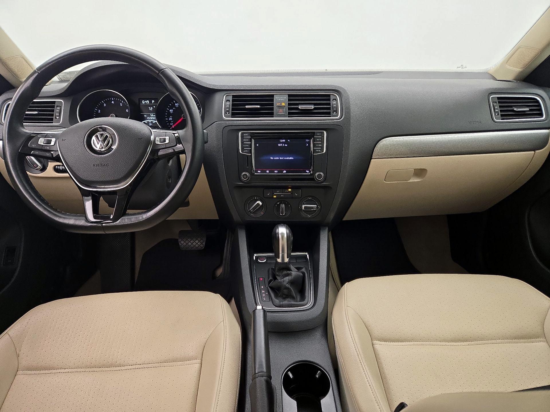 Thumbnail: 2016 Volkswagen Jetta - 9