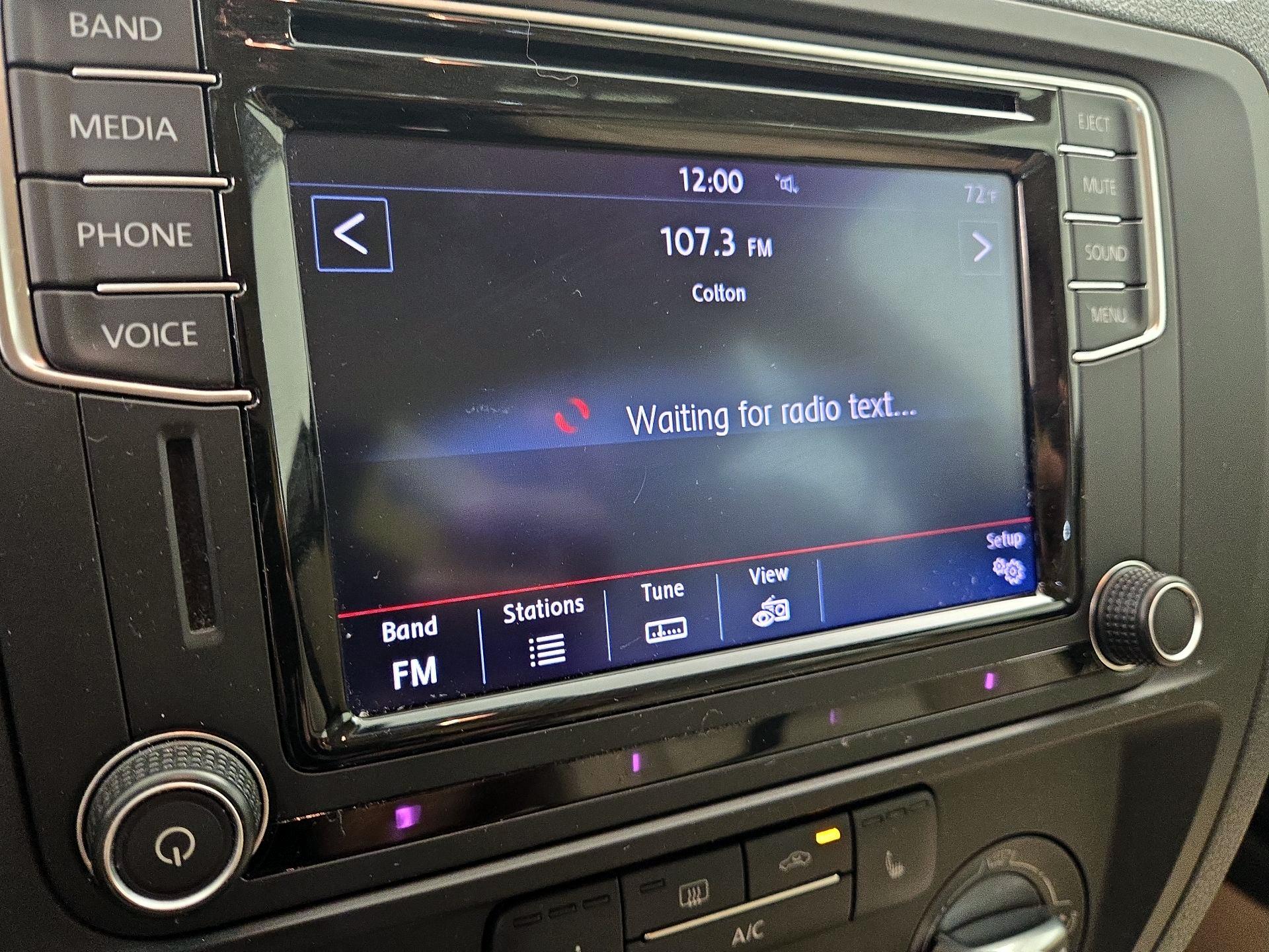 Thumbnail: 2016 Volkswagen Jetta - 15