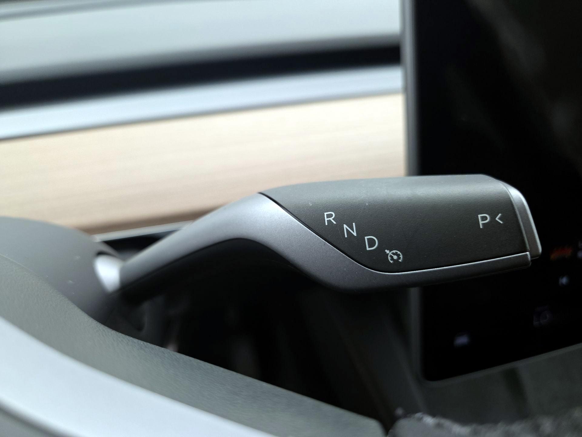 Thumbnail: 2025 Tesla Model Y - 17