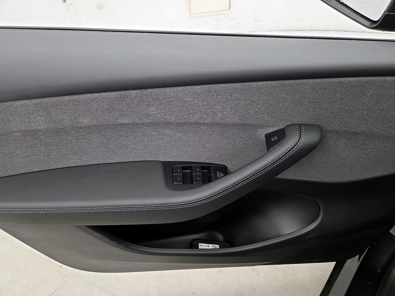 2026 Tesla Model Y Long Range - Photo 13