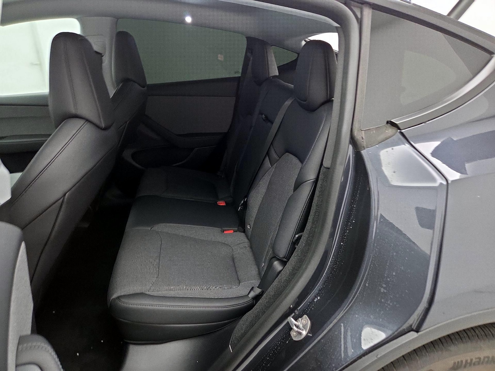 2026 Tesla Model Y Long Range - Photo 19
