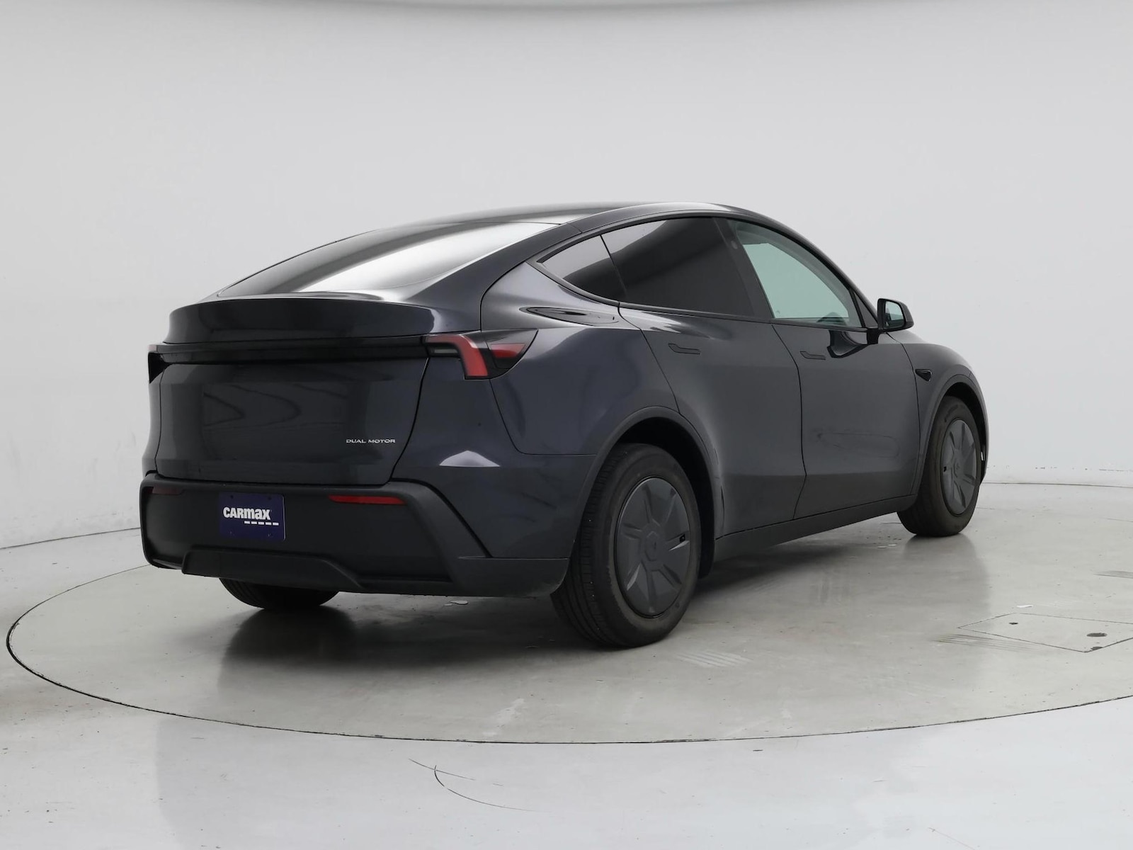 2026 Tesla Model Y Long Range - Photo 9