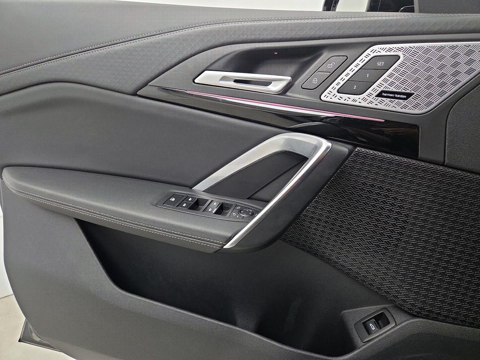 2024 BMW X2 28i - Photo 13