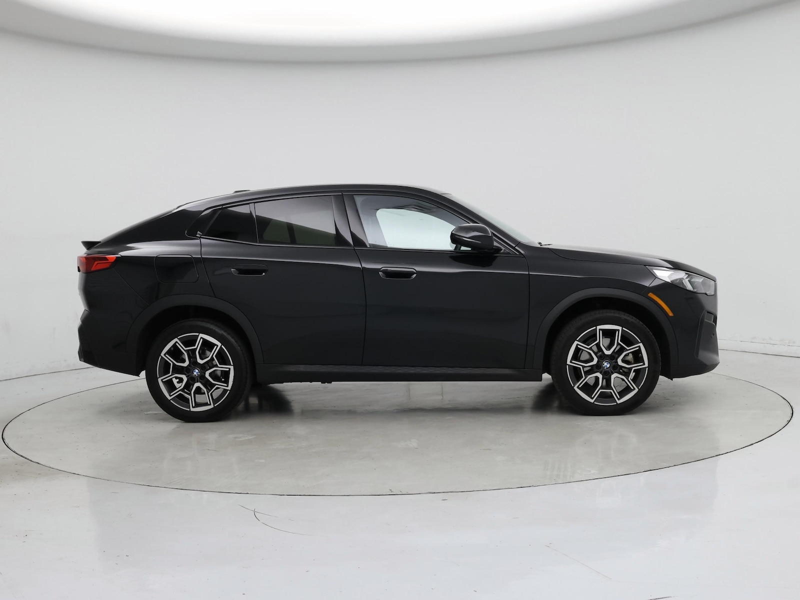 2024 BMW X2 28i - Photo 8