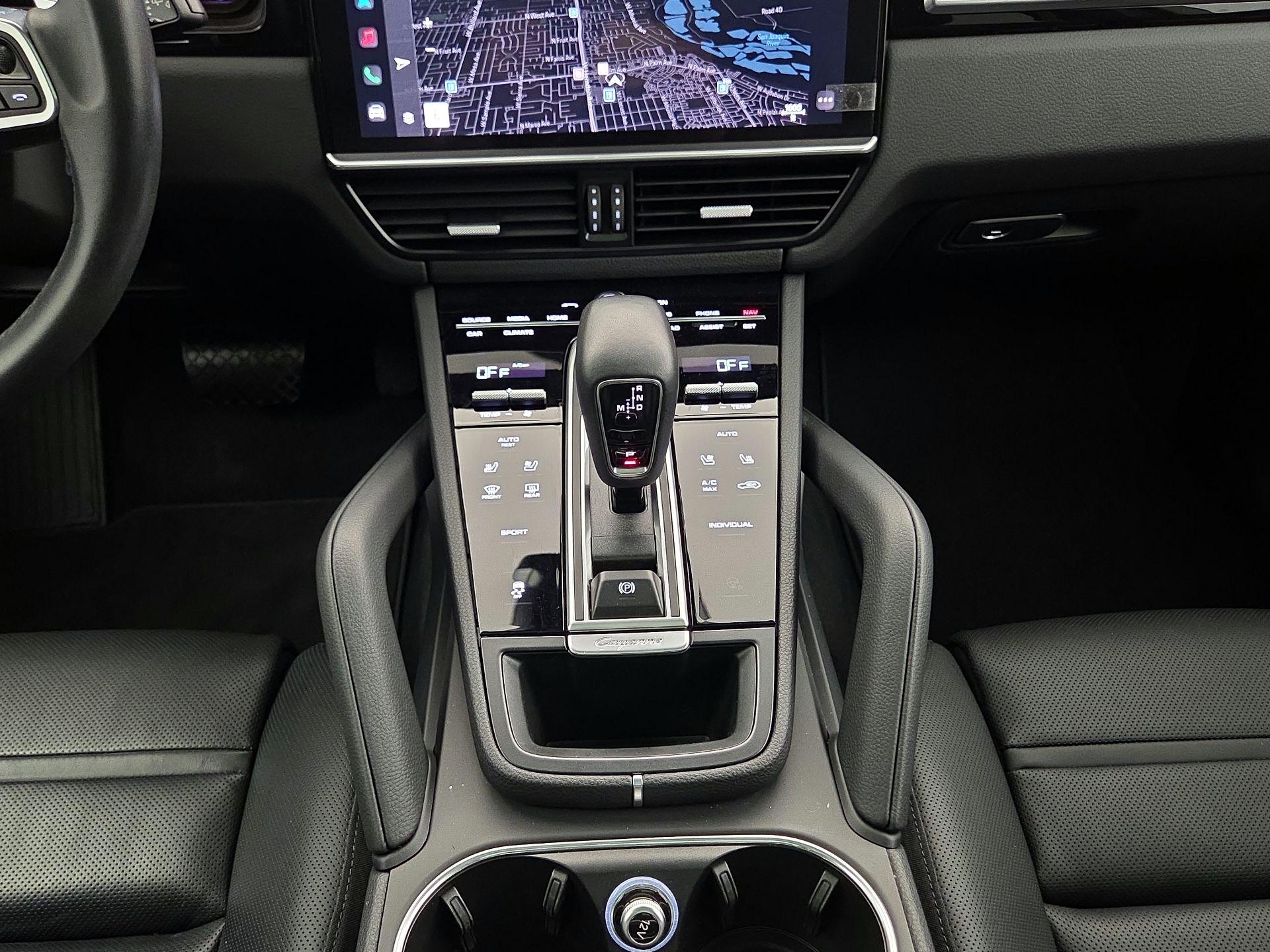 Thumbnail: 2023 Porsche Cayenne - 18