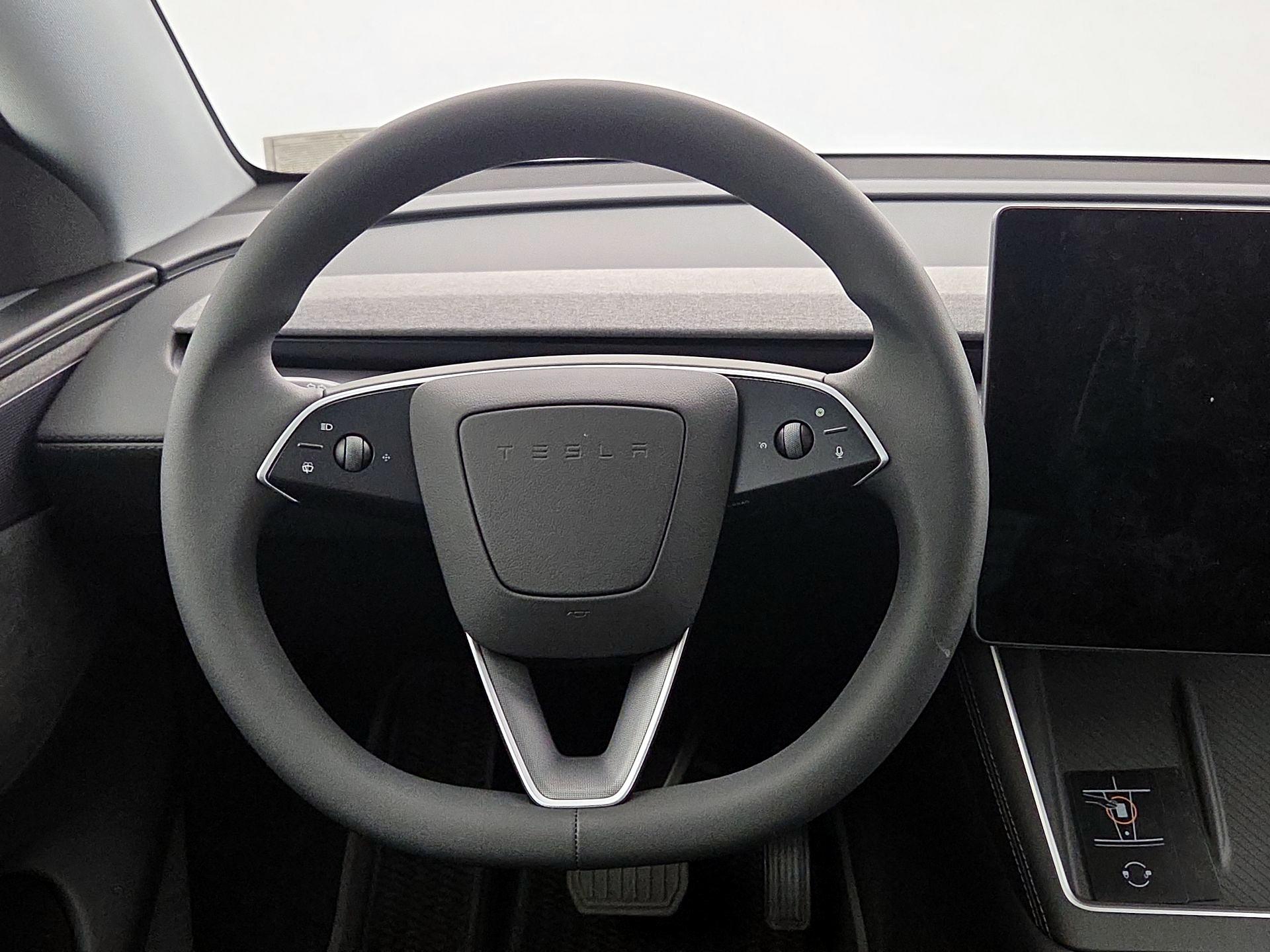 Thumbnail: 2026 Tesla Model Y - 10
