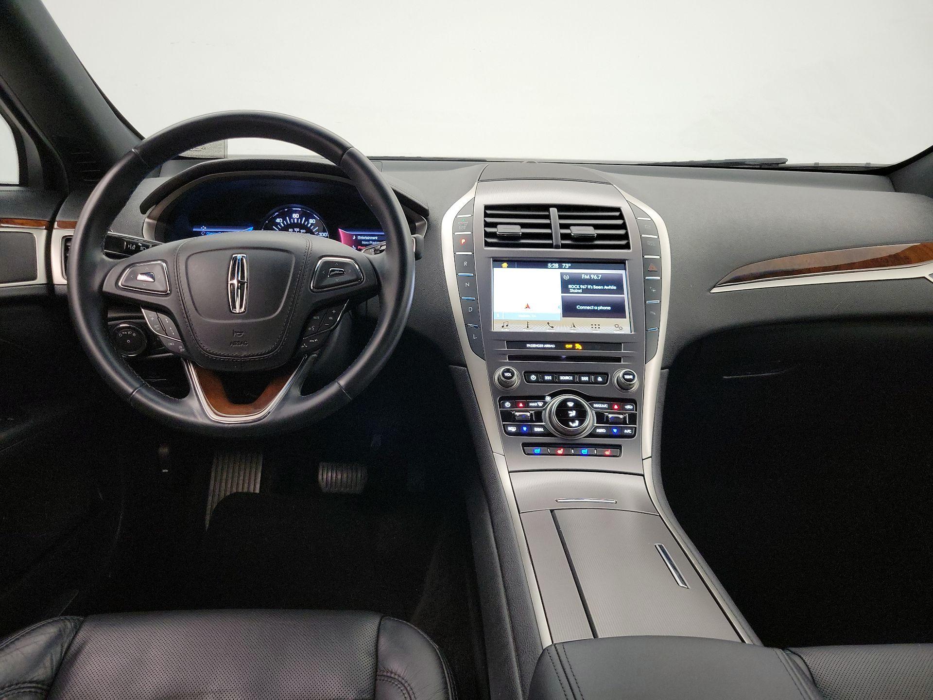 Thumbnail: 2017 Lincoln MKZ - 9