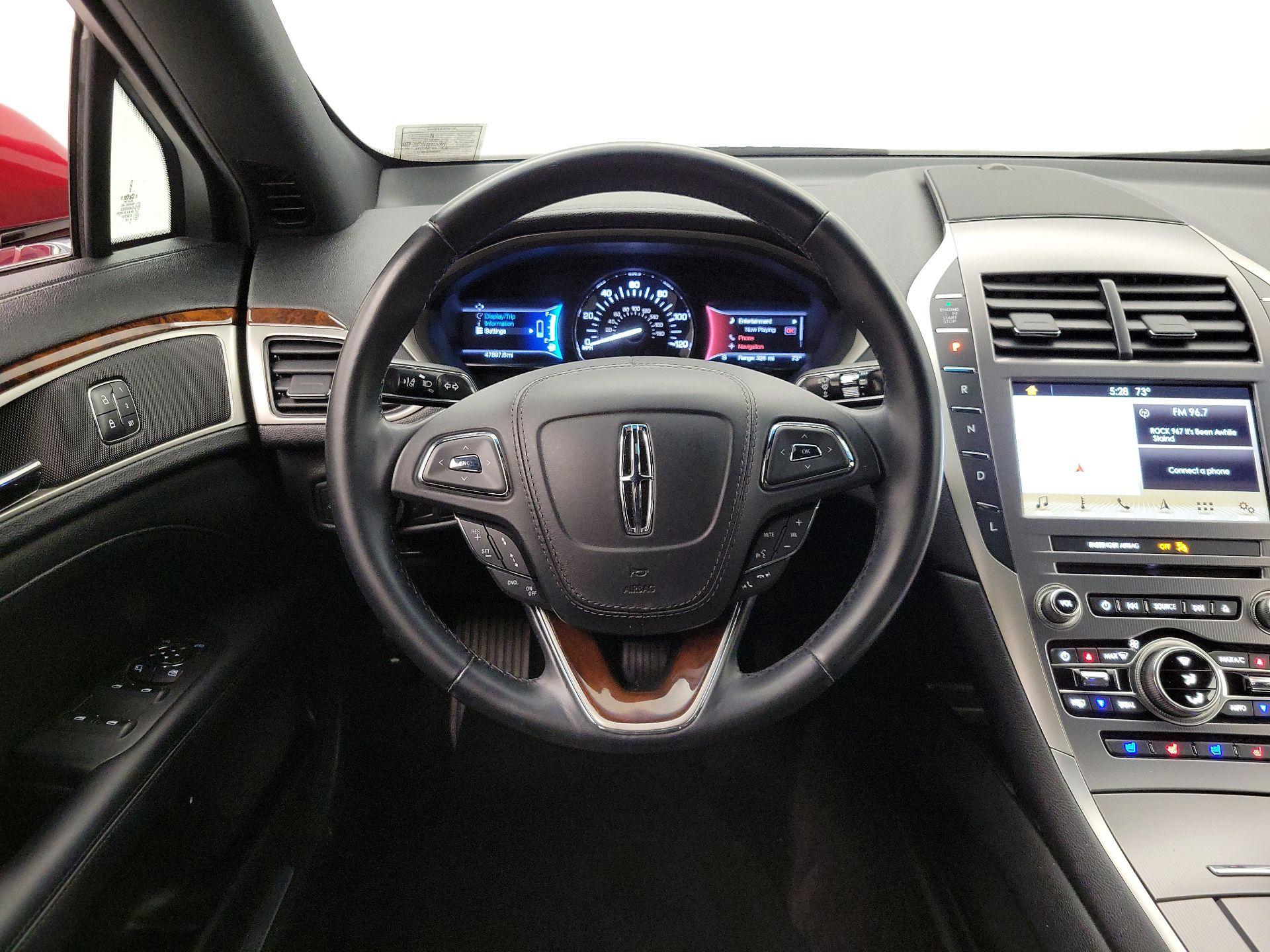 Thumbnail: 2017 Lincoln MKZ - 10