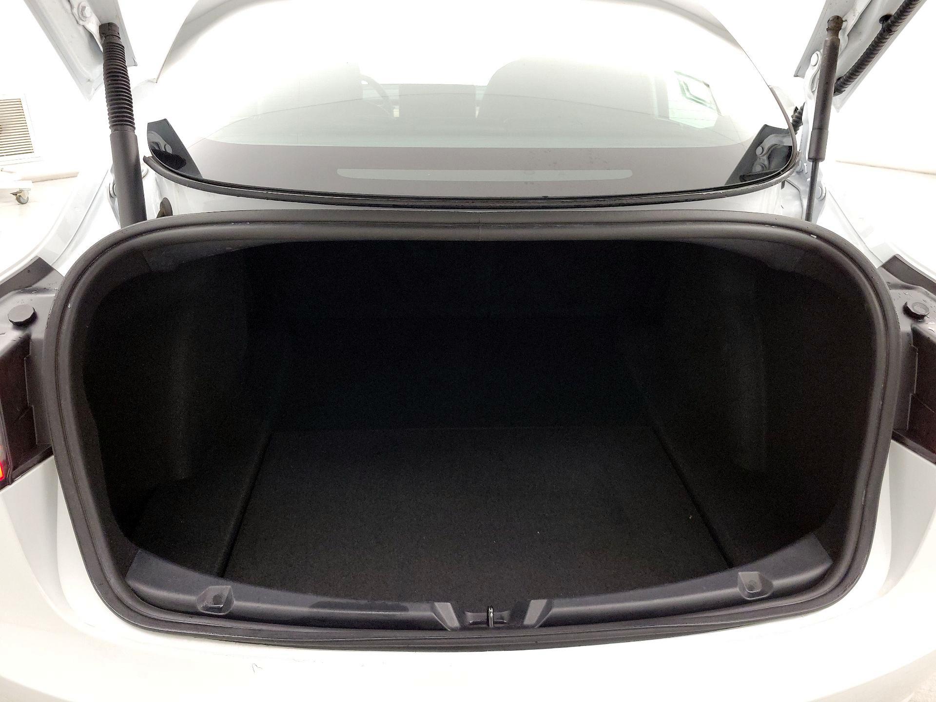 Thumbnail: 2021 Tesla Model 3 - 20