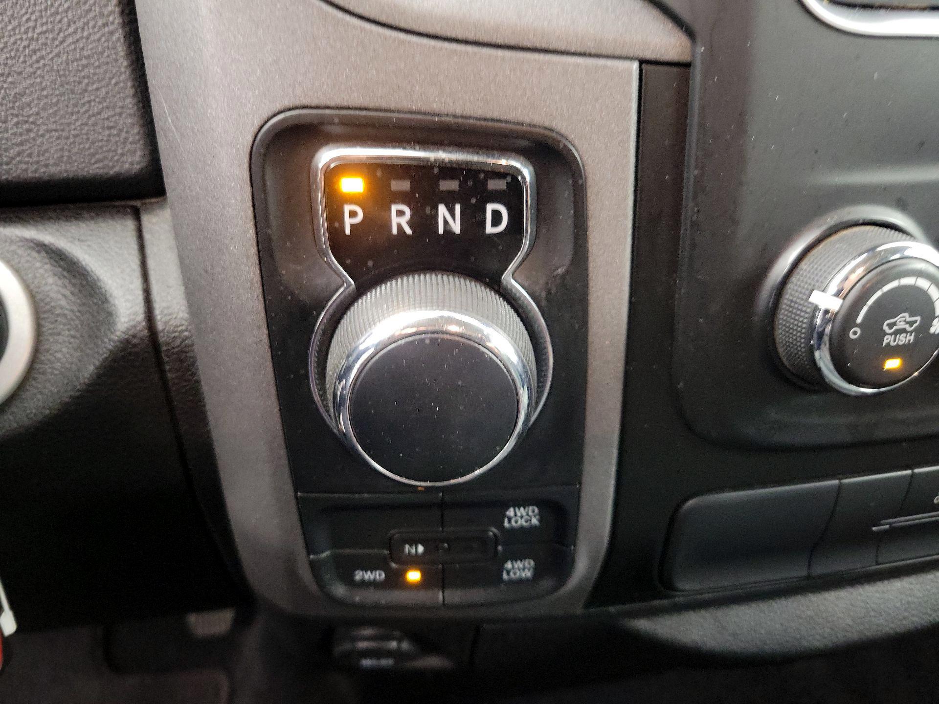 Thumbnail: 2019 RAM 1500 Classic - 17