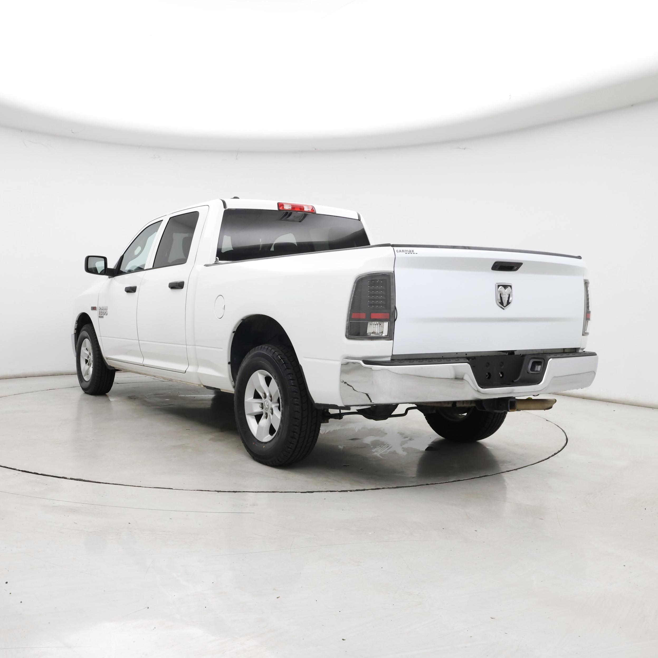 Thumbnail: 2019 RAM 1500 Classic - 2