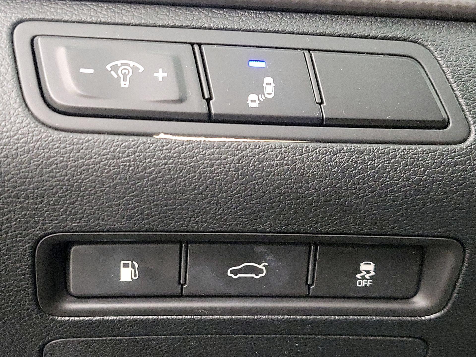 Thumbnail: 2019 Hyundai Sonata - 13