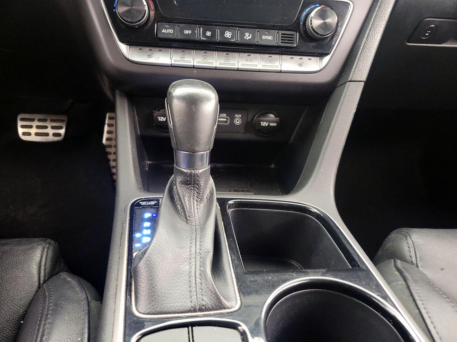 Thumbnail: 2019 Hyundai Sonata - 17