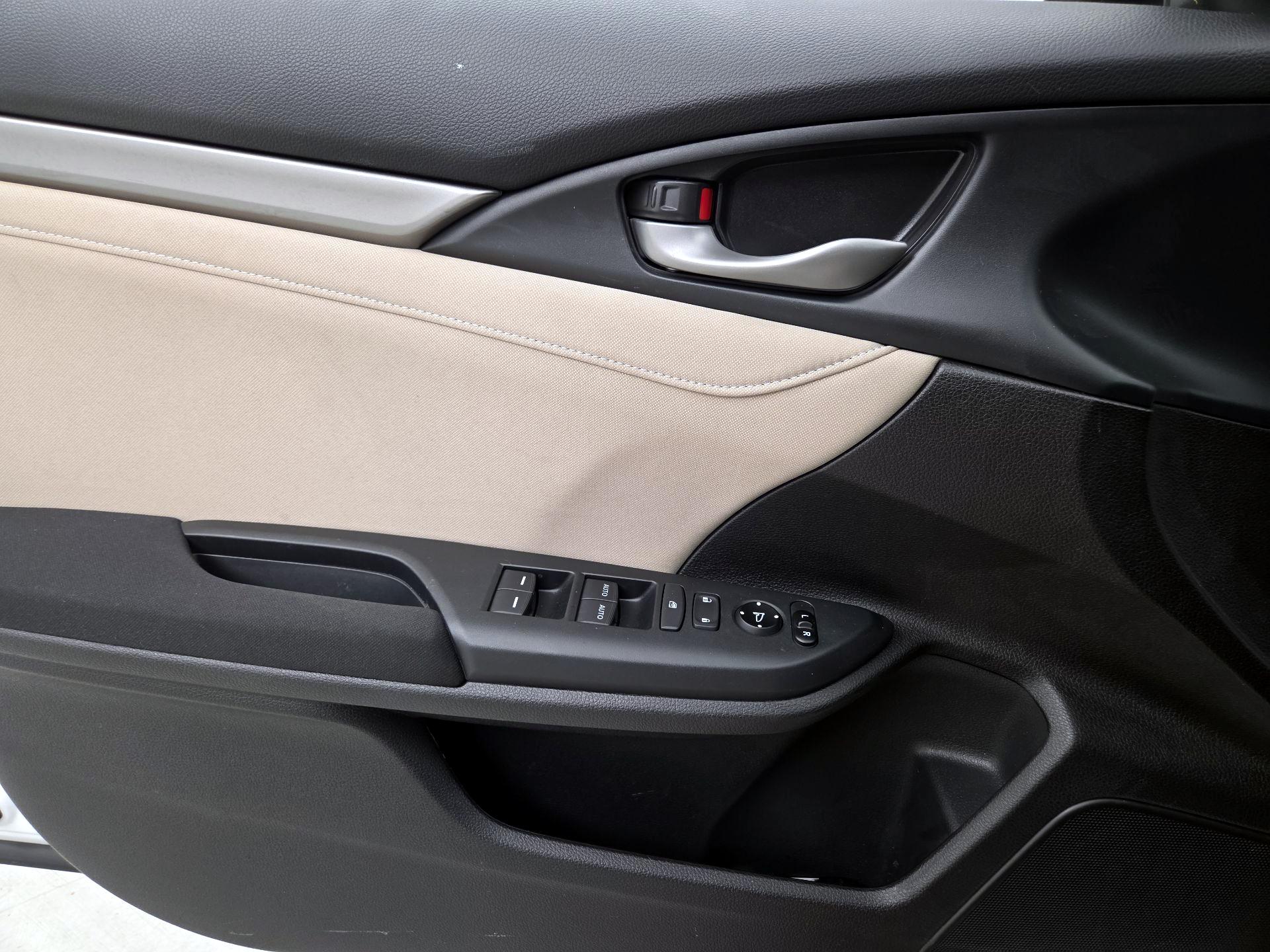 Thumbnail: 2020 Honda Civic - 12