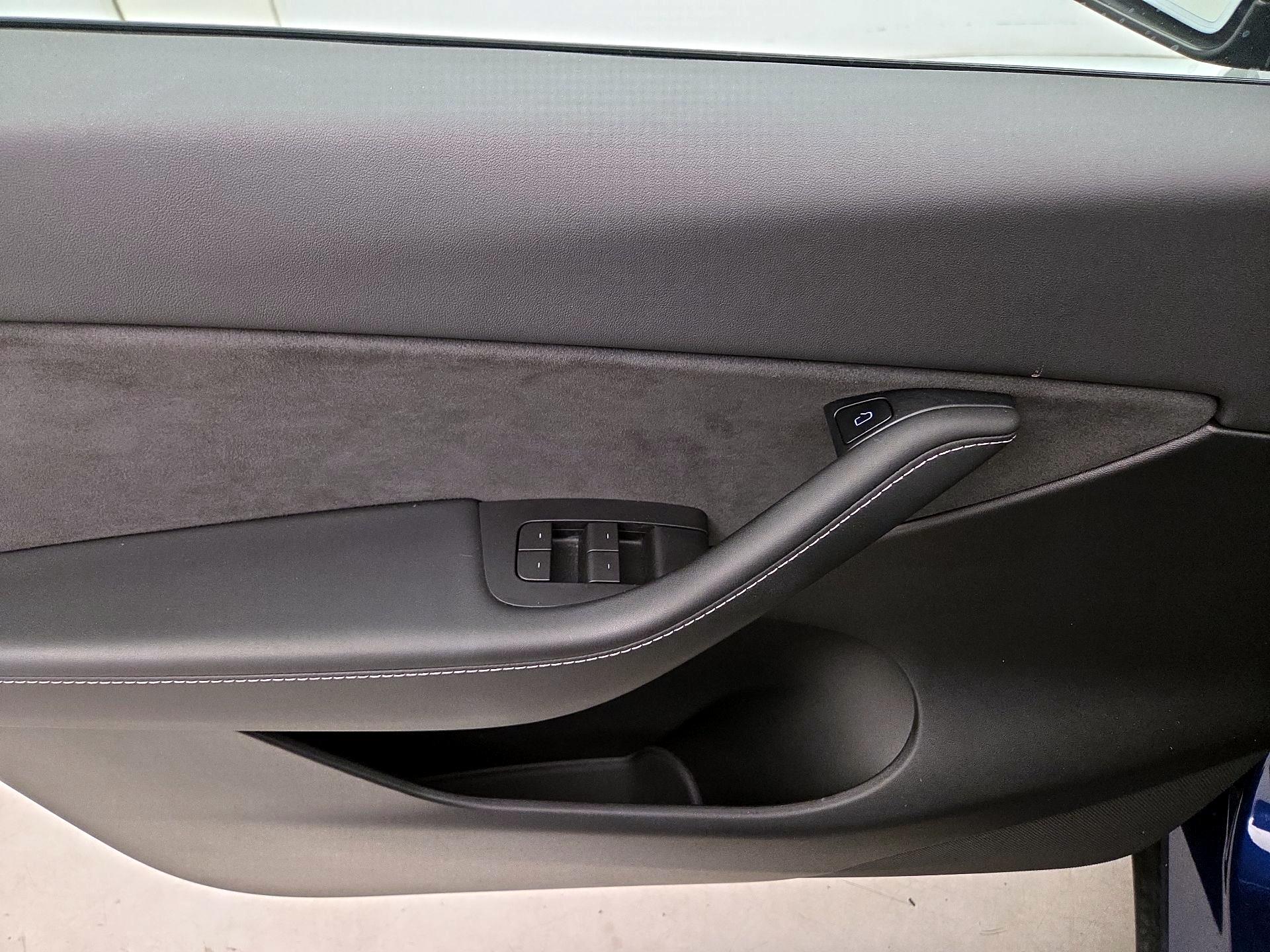 Thumbnail: 2022 Tesla Model Y - 12