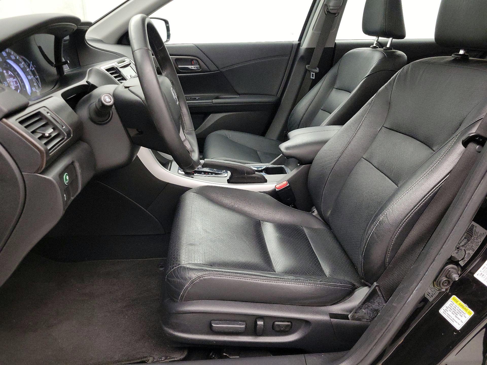 Thumbnail: 2015 Honda Accord - 11