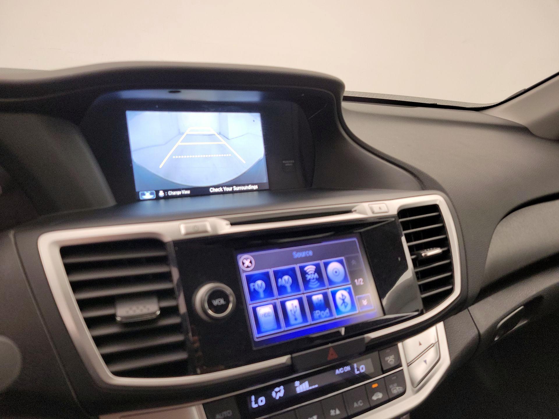 Thumbnail: 2015 Honda Accord - 14