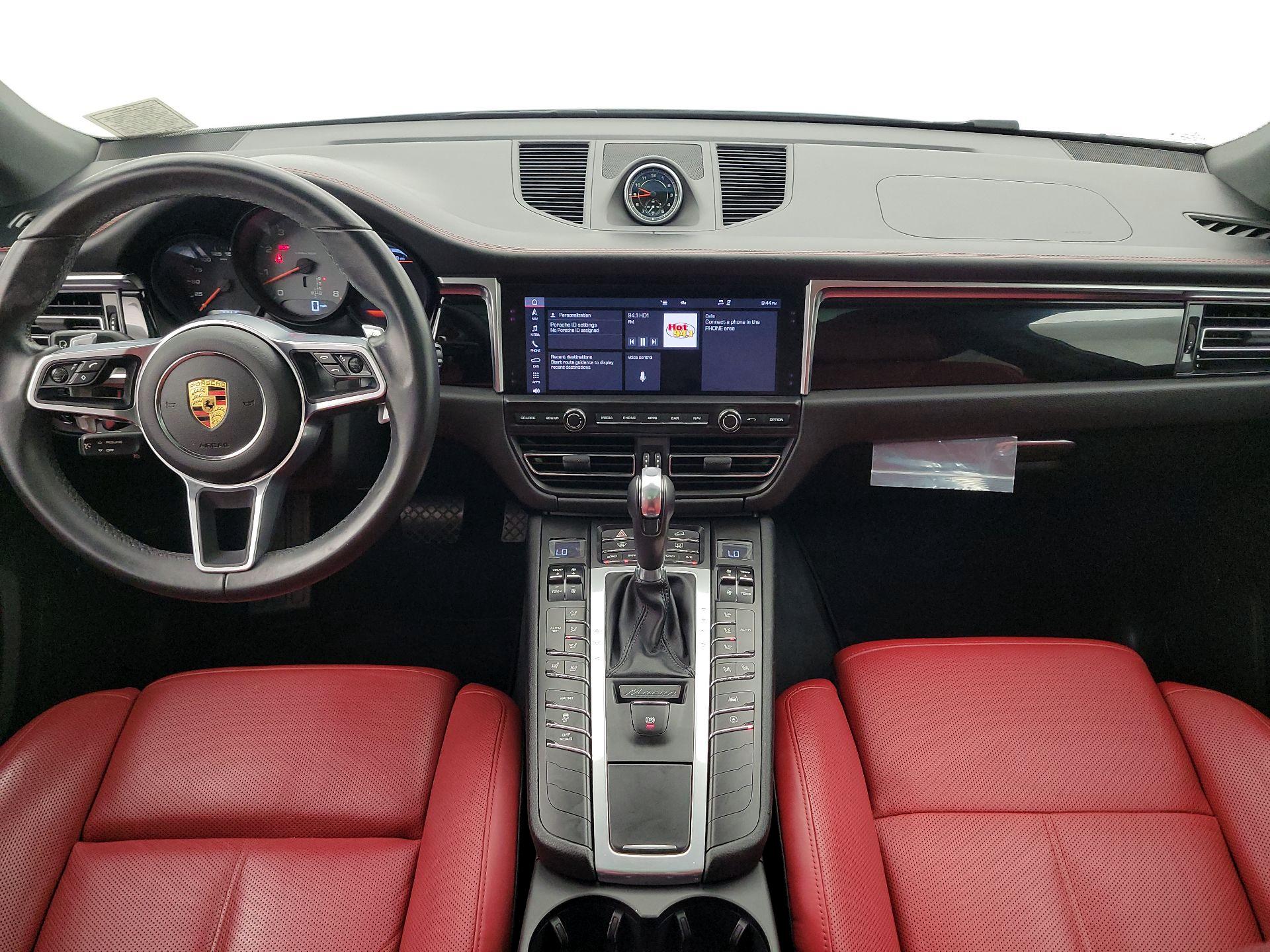 Thumbnail: 2021 Porsche Macan - 9
