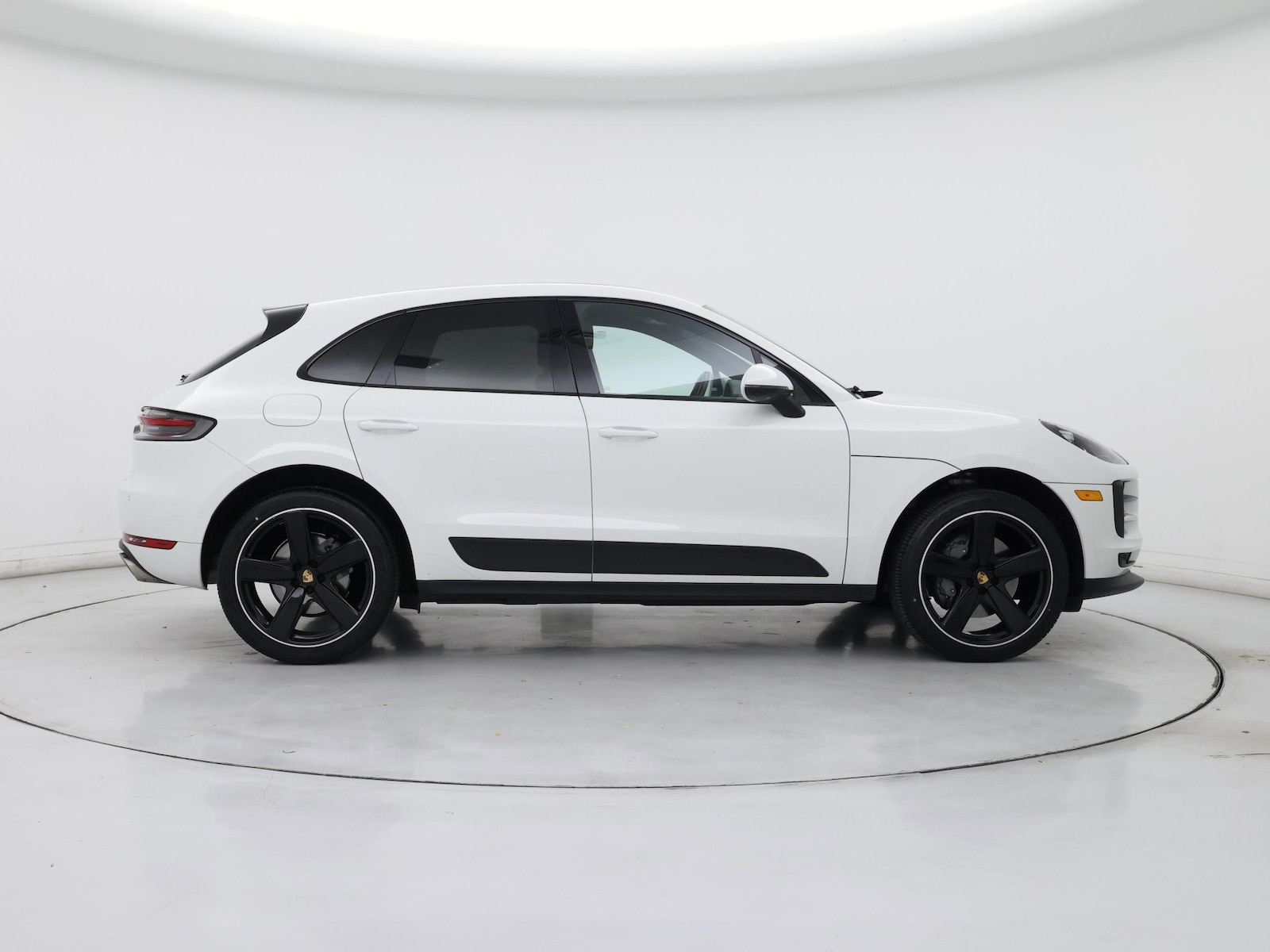 2021 Porsche Macan S - Photo 8
