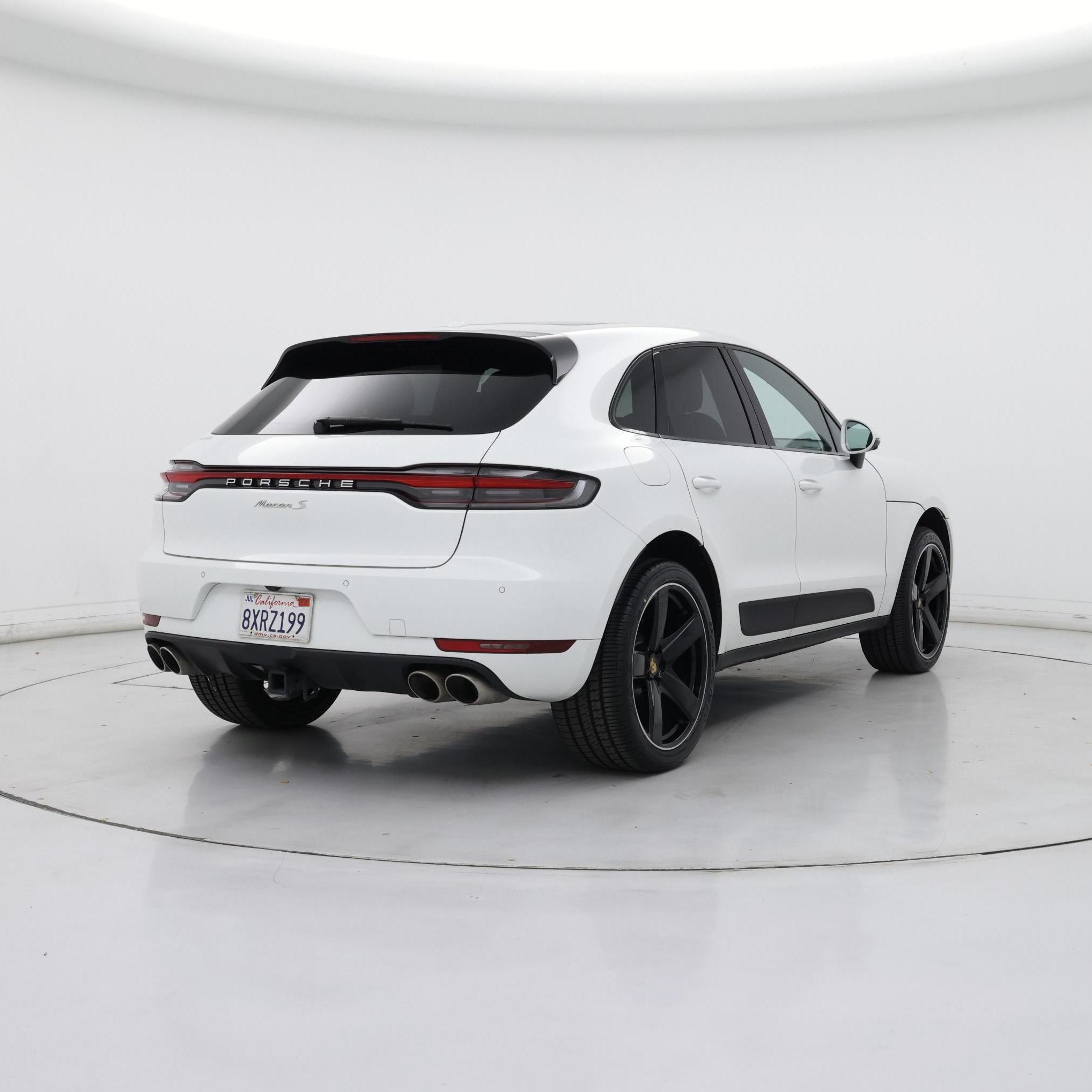 Thumbnail: 2021 Porsche Macan - 8