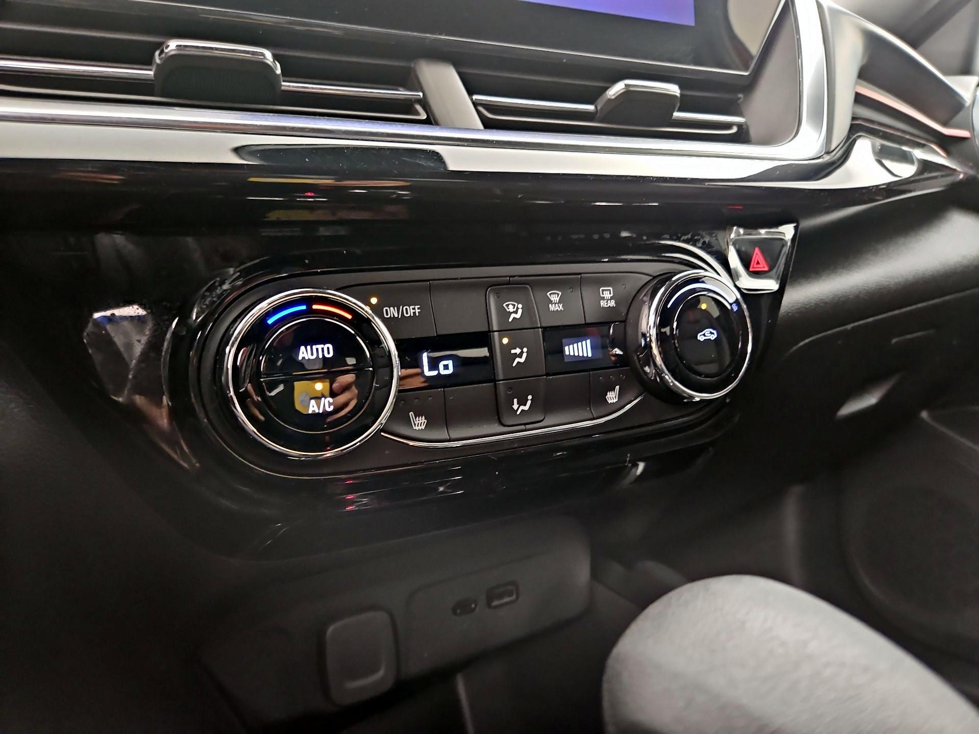 Thumbnail: 2024 Chevrolet Trax - 16