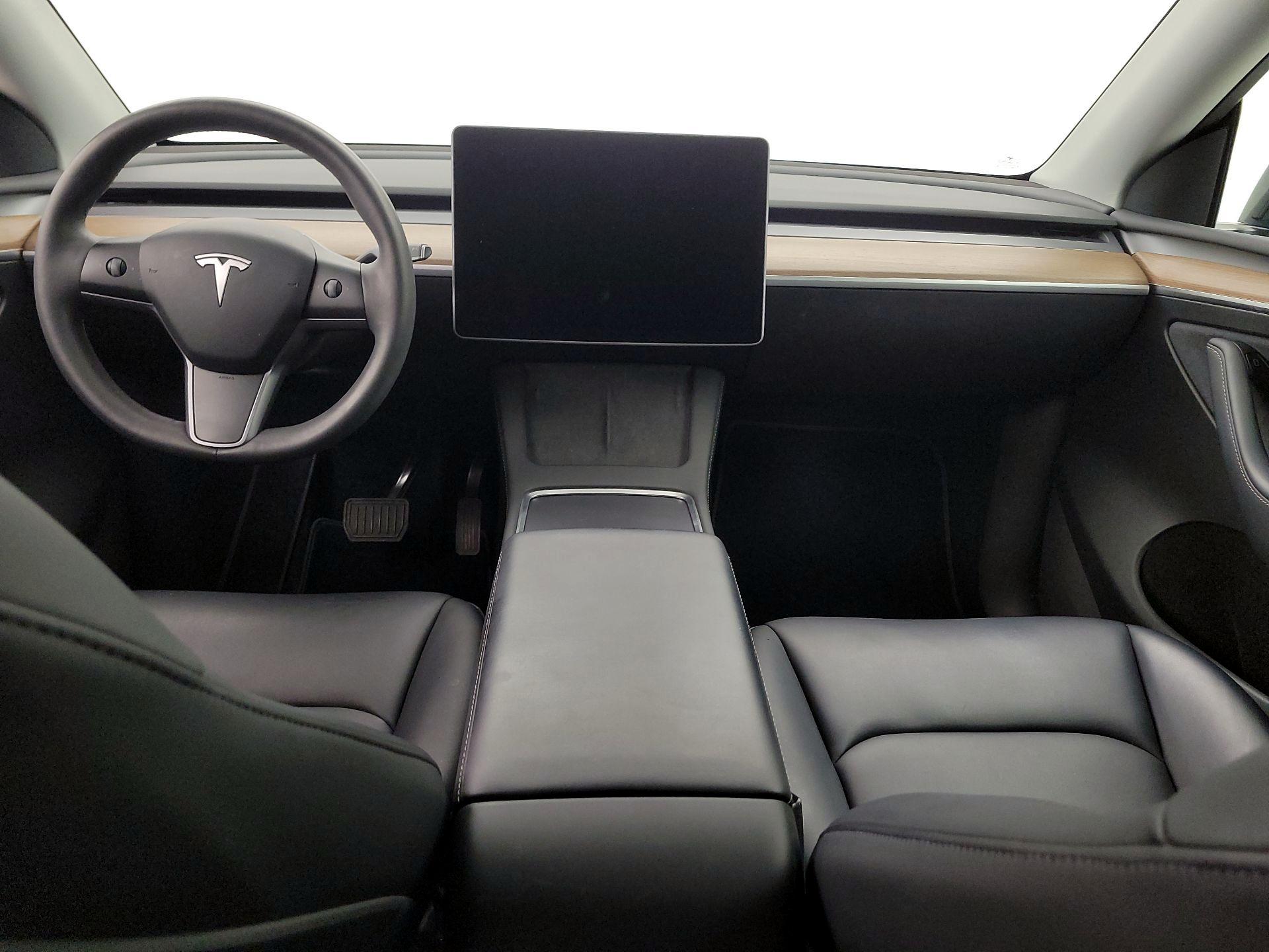 Thumbnail: 2023 Tesla Model Y - 9