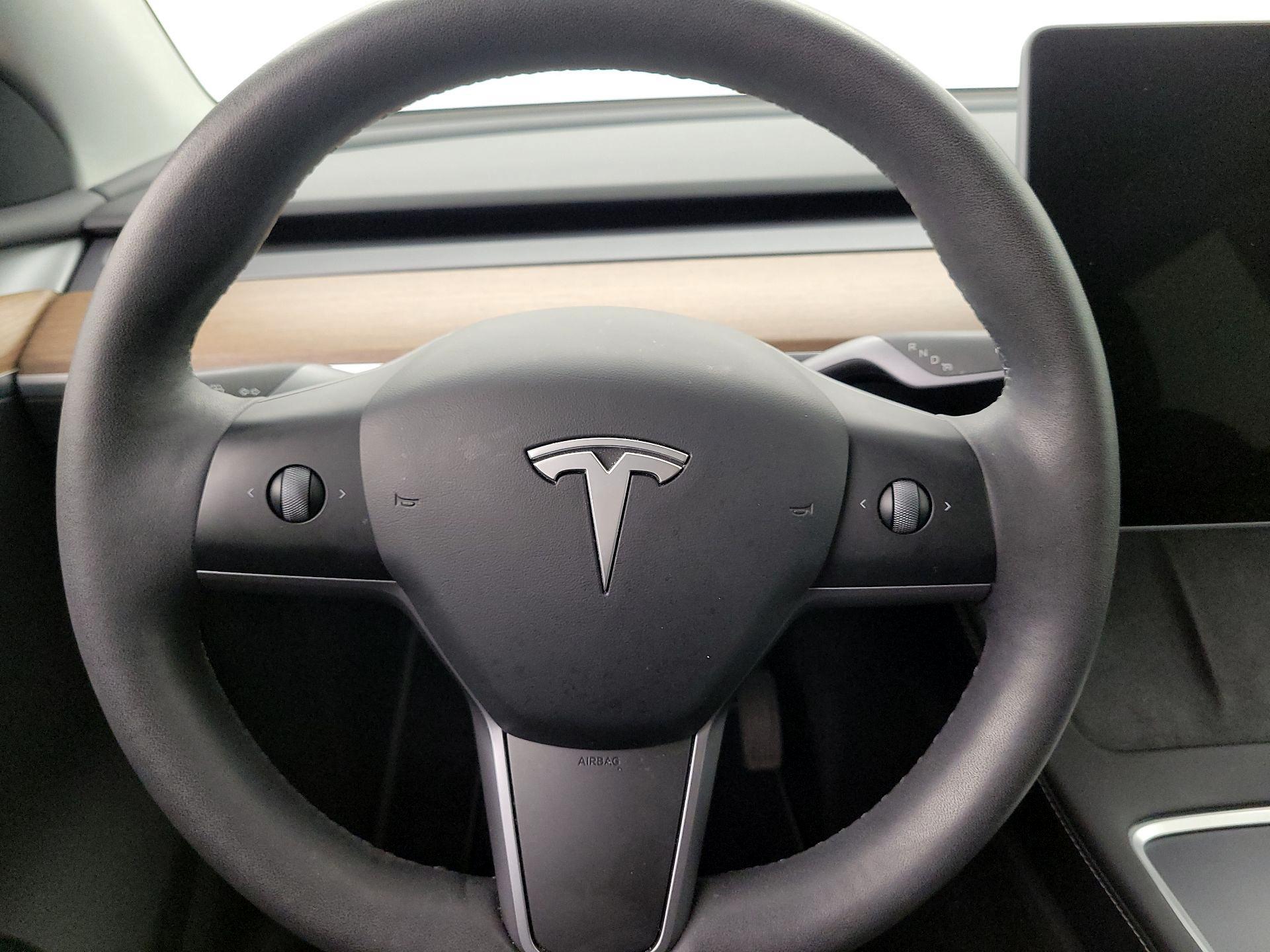 Thumbnail: 2023 Tesla Model Y - 10