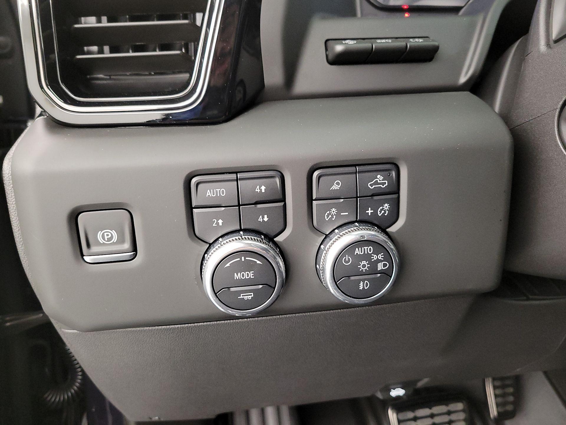Thumbnail: 2025 GMC Sierra 1500 - 13