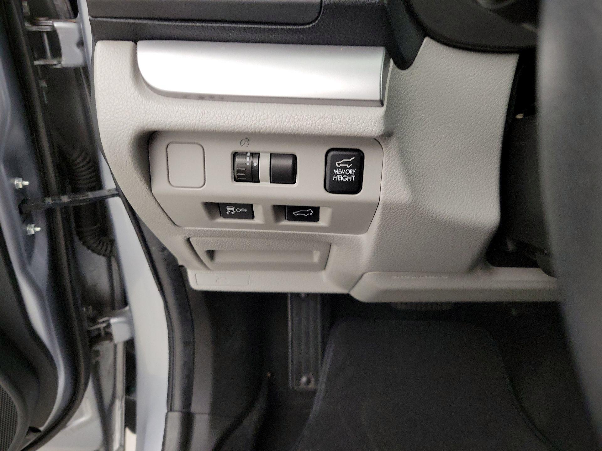 Thumbnail: 2015 Subaru Forester - 13