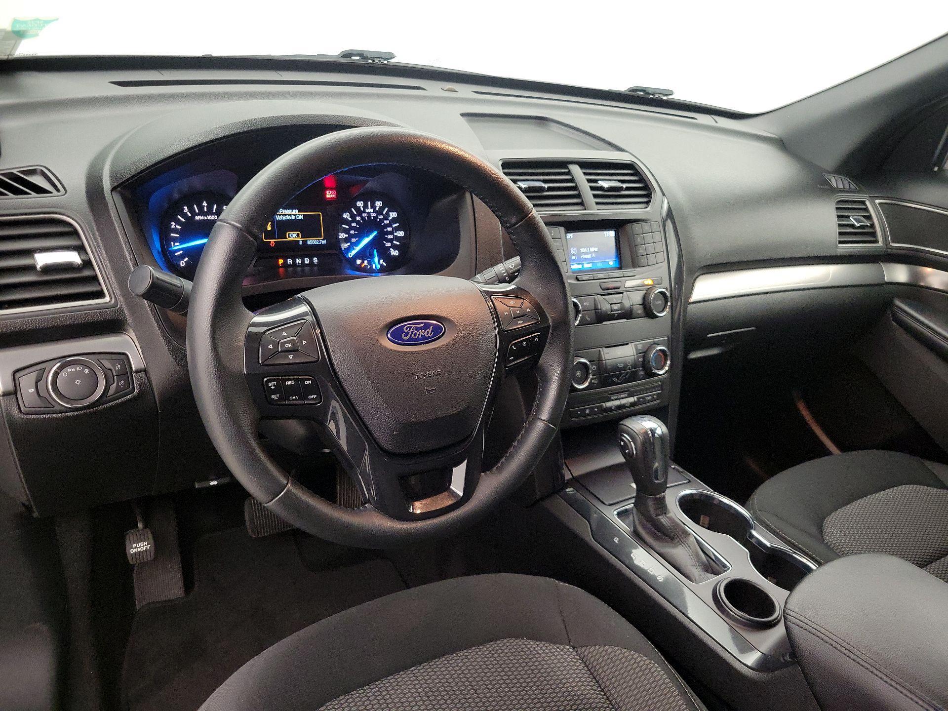 Thumbnail: 2018 Ford Explorer - 9