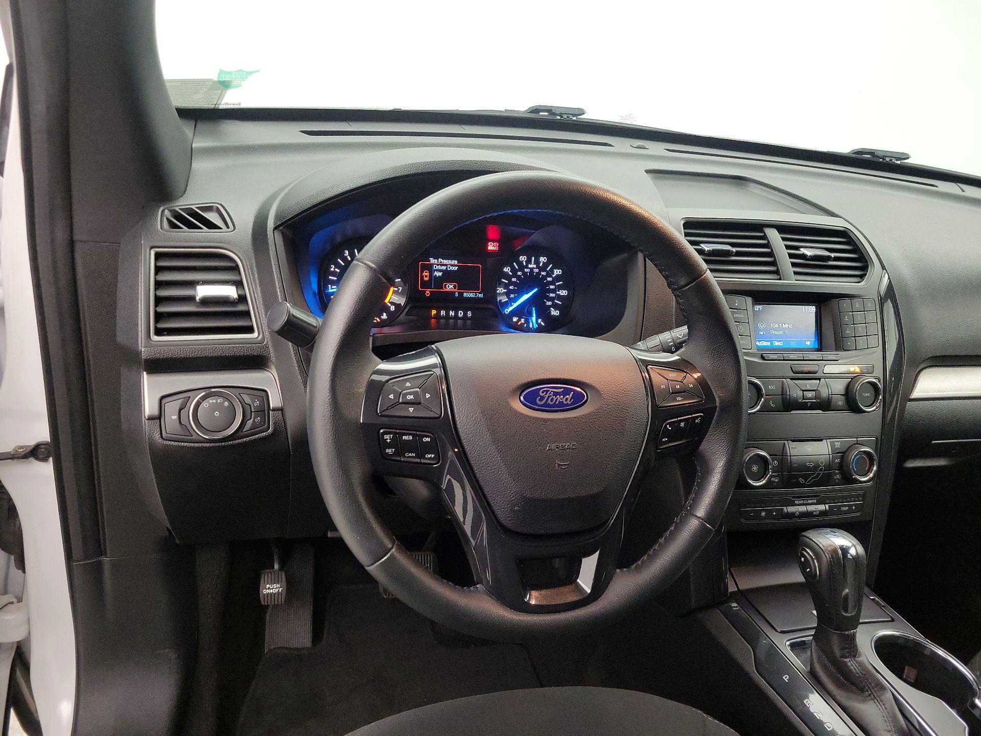 Thumbnail: 2018 Ford Explorer - 10