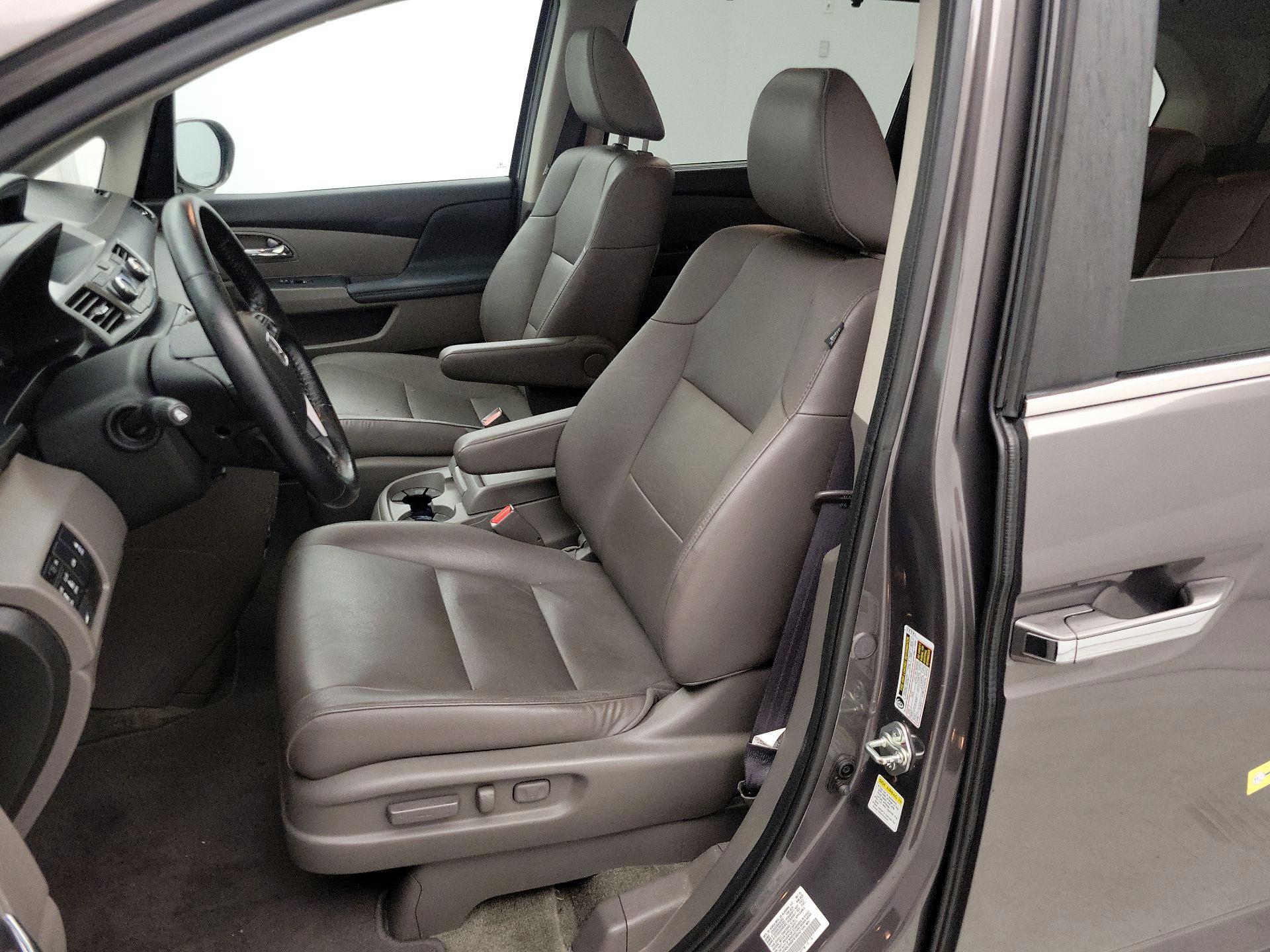 Thumbnail: 2015 Honda Odyssey - 11