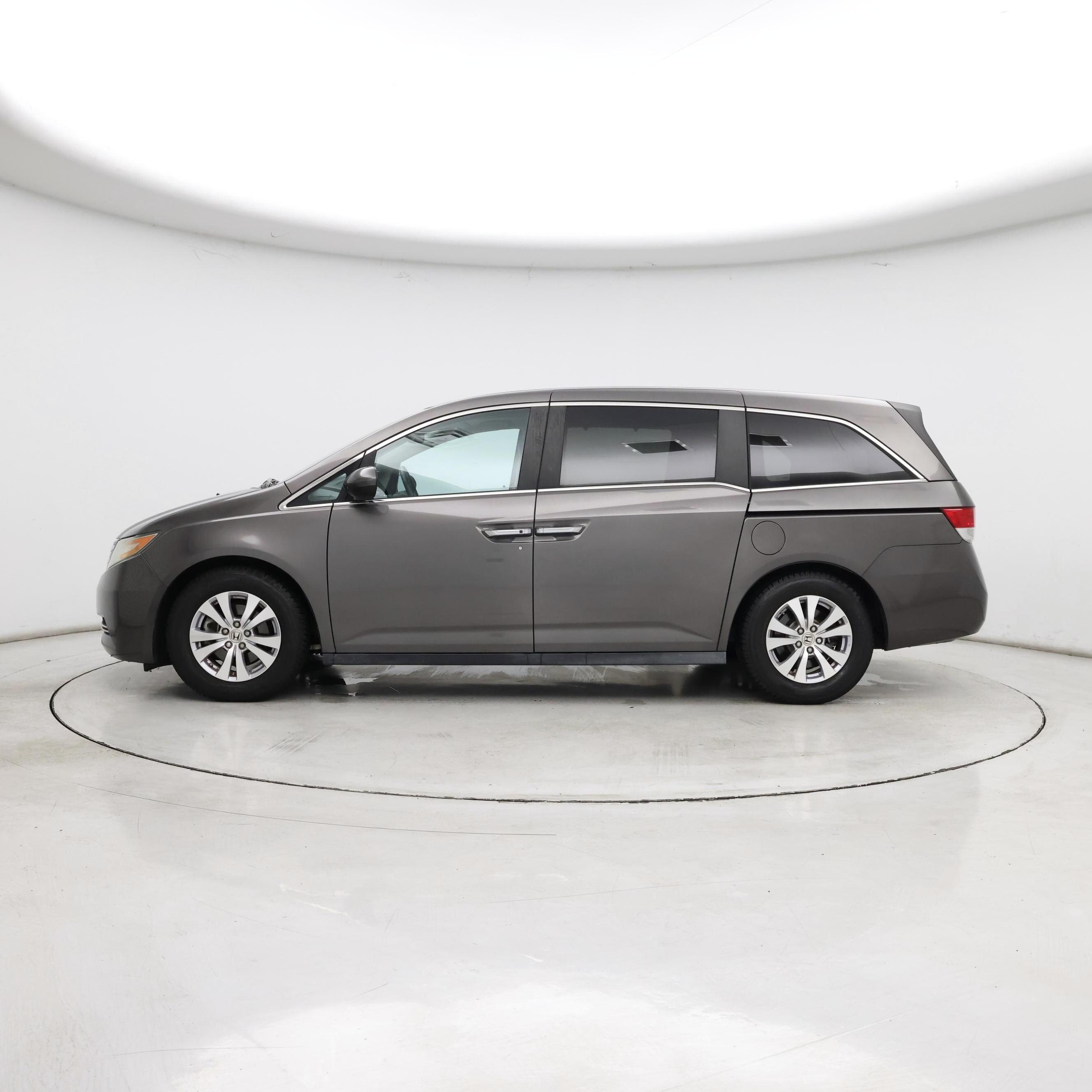 Thumbnail: 2015 Honda Odyssey - 3