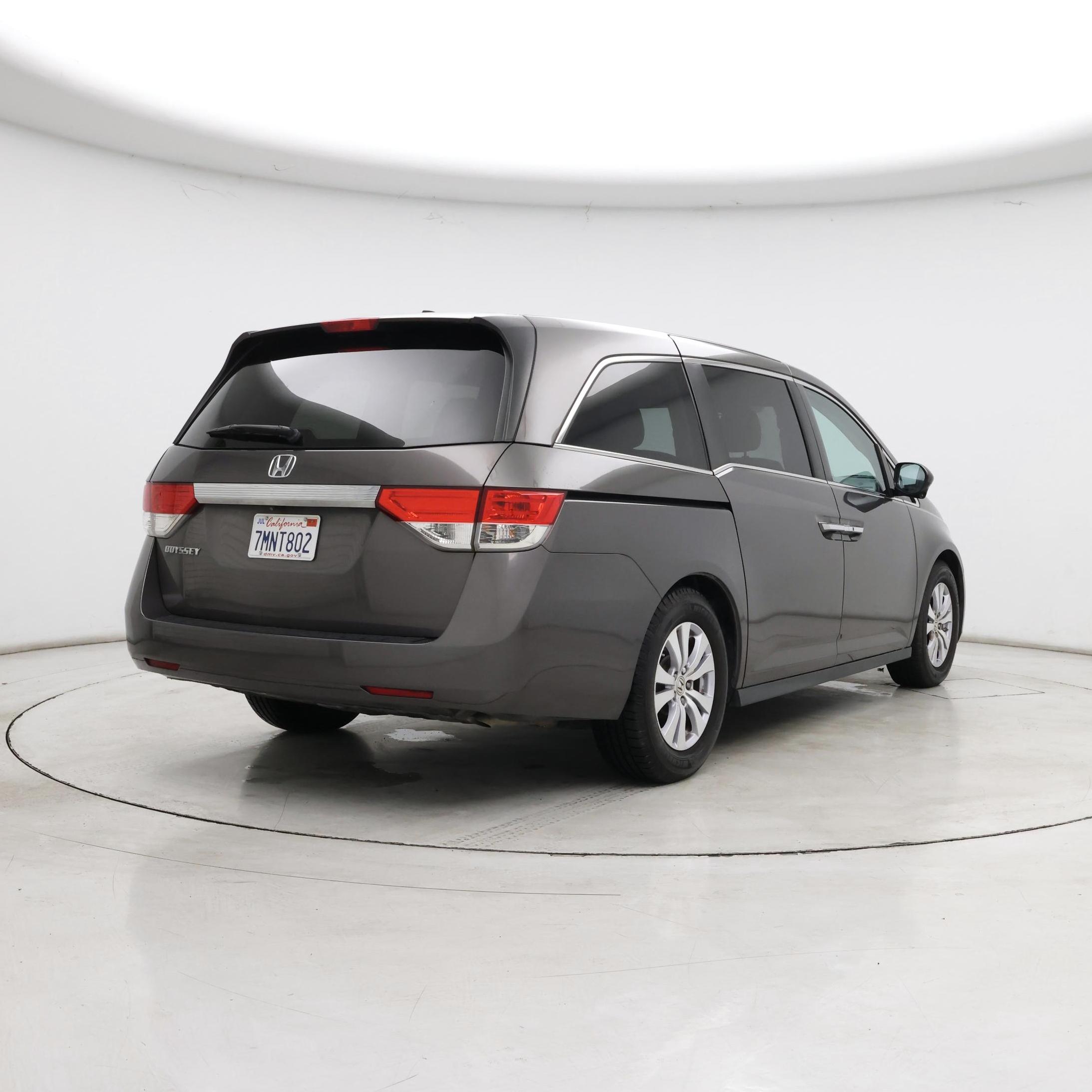 Thumbnail: 2015 Honda Odyssey - 8