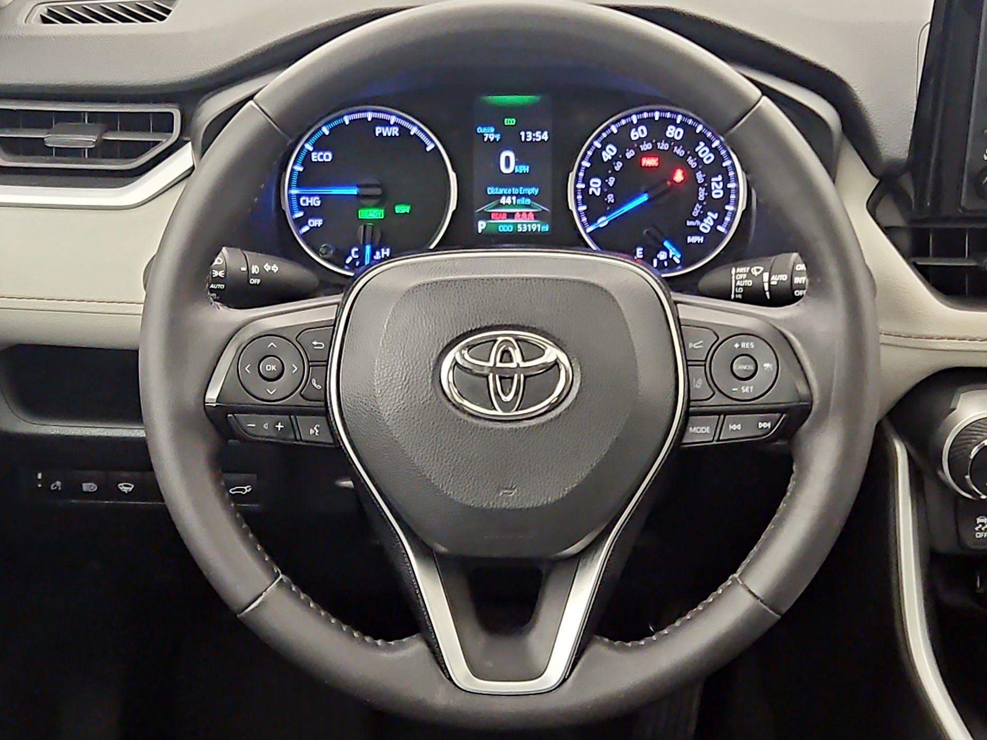 Thumbnail: 2020 Toyota RAV4 - 10