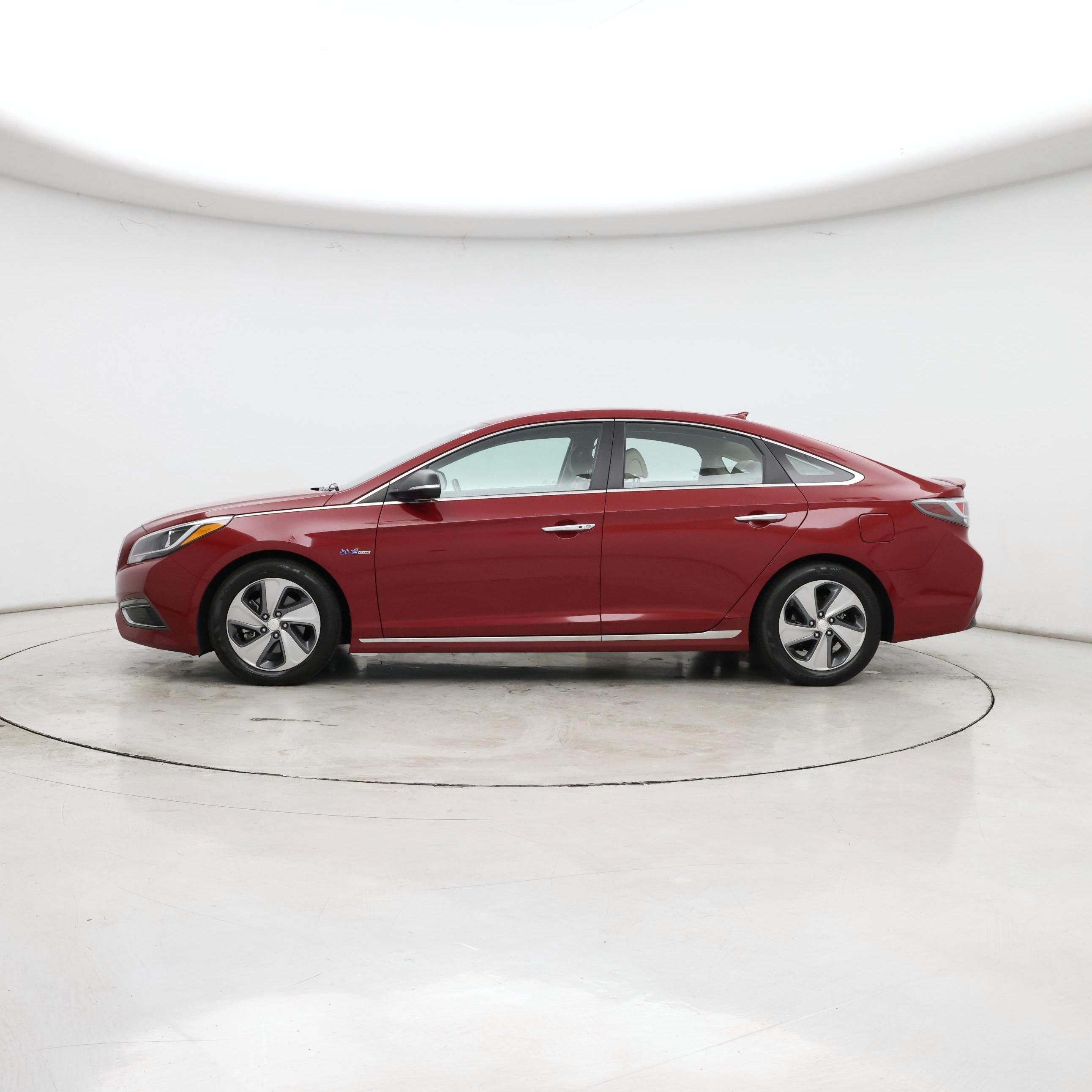 Thumbnail: 2016 Hyundai Sonata - 3