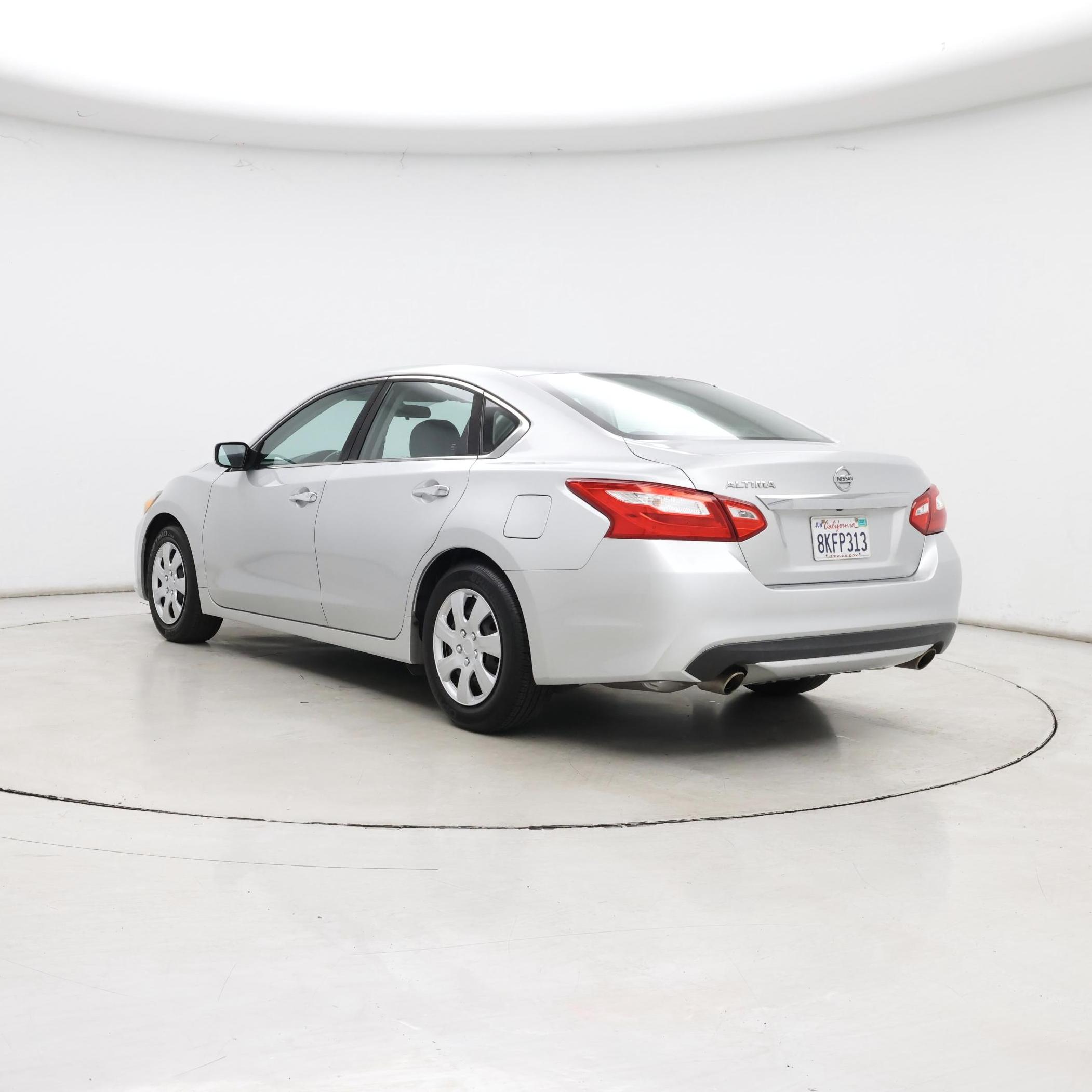 Thumbnail: 2016 Nissan Altima - 2