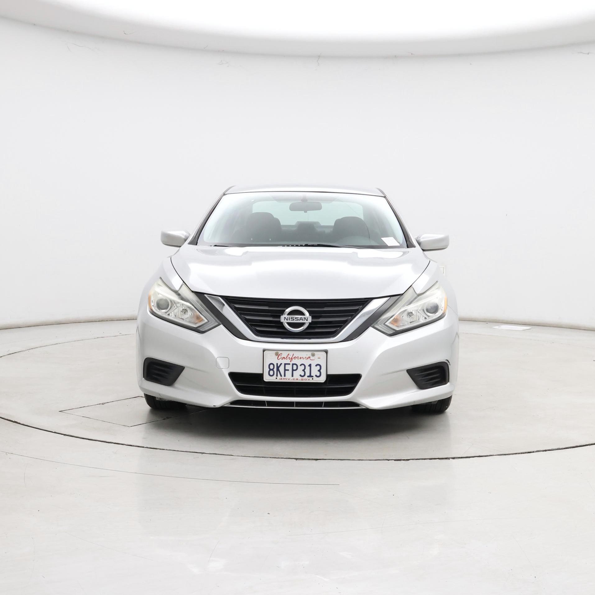 Thumbnail: 2016 Nissan Altima - 5