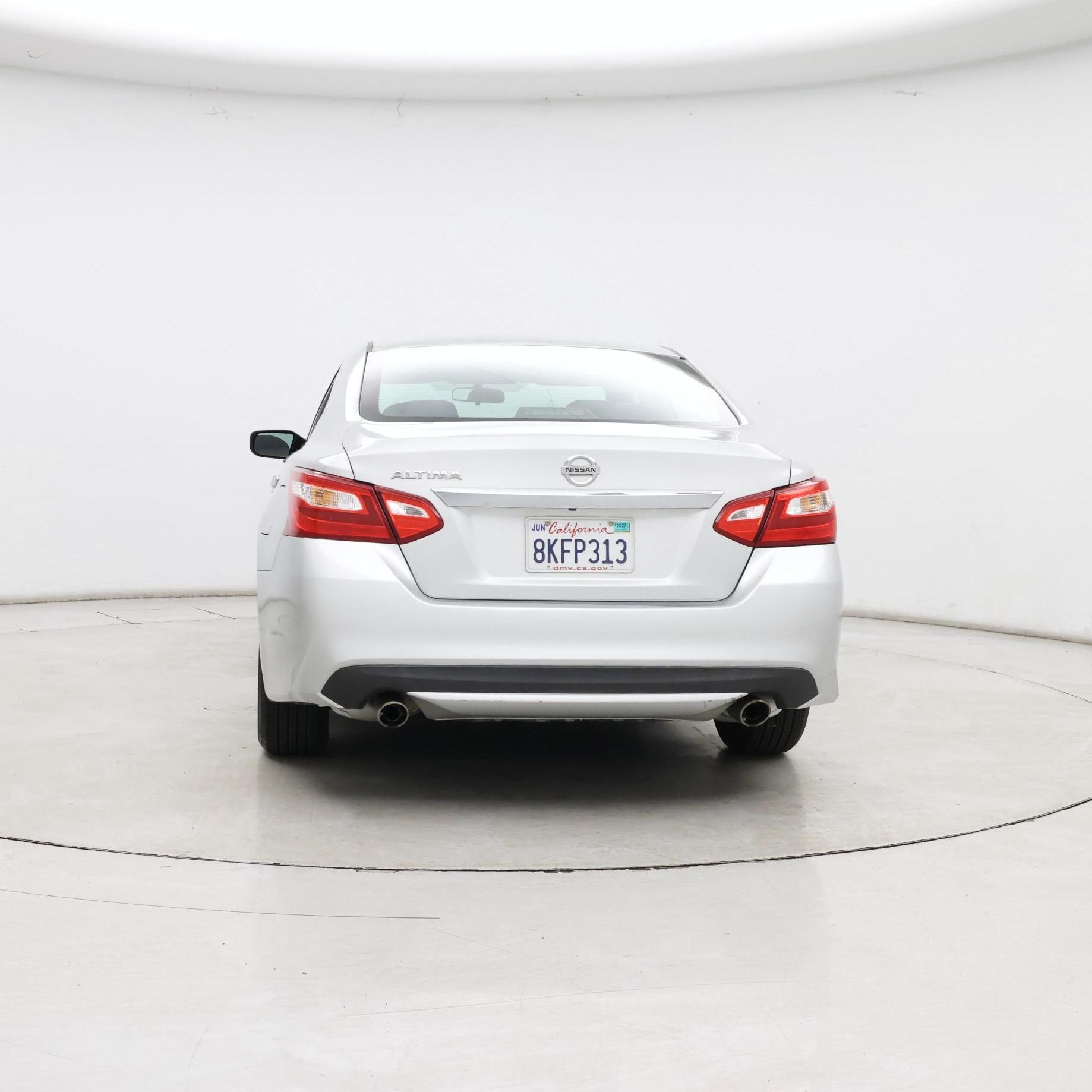 Thumbnail: 2016 Nissan Altima - 6