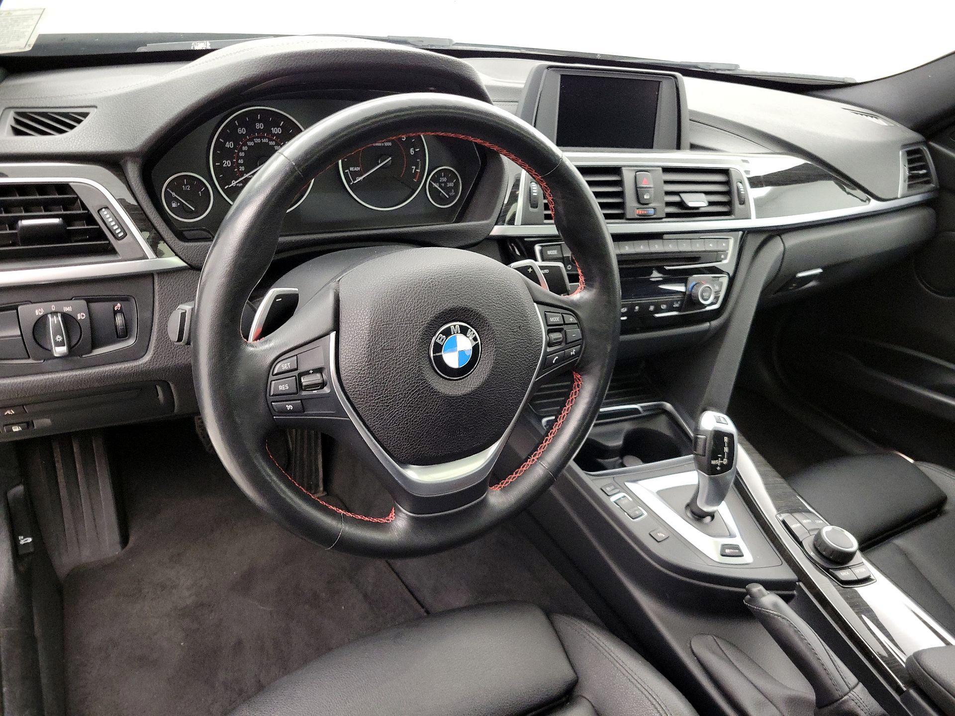 Thumbnail: 2018 BMW 3 Series - 9