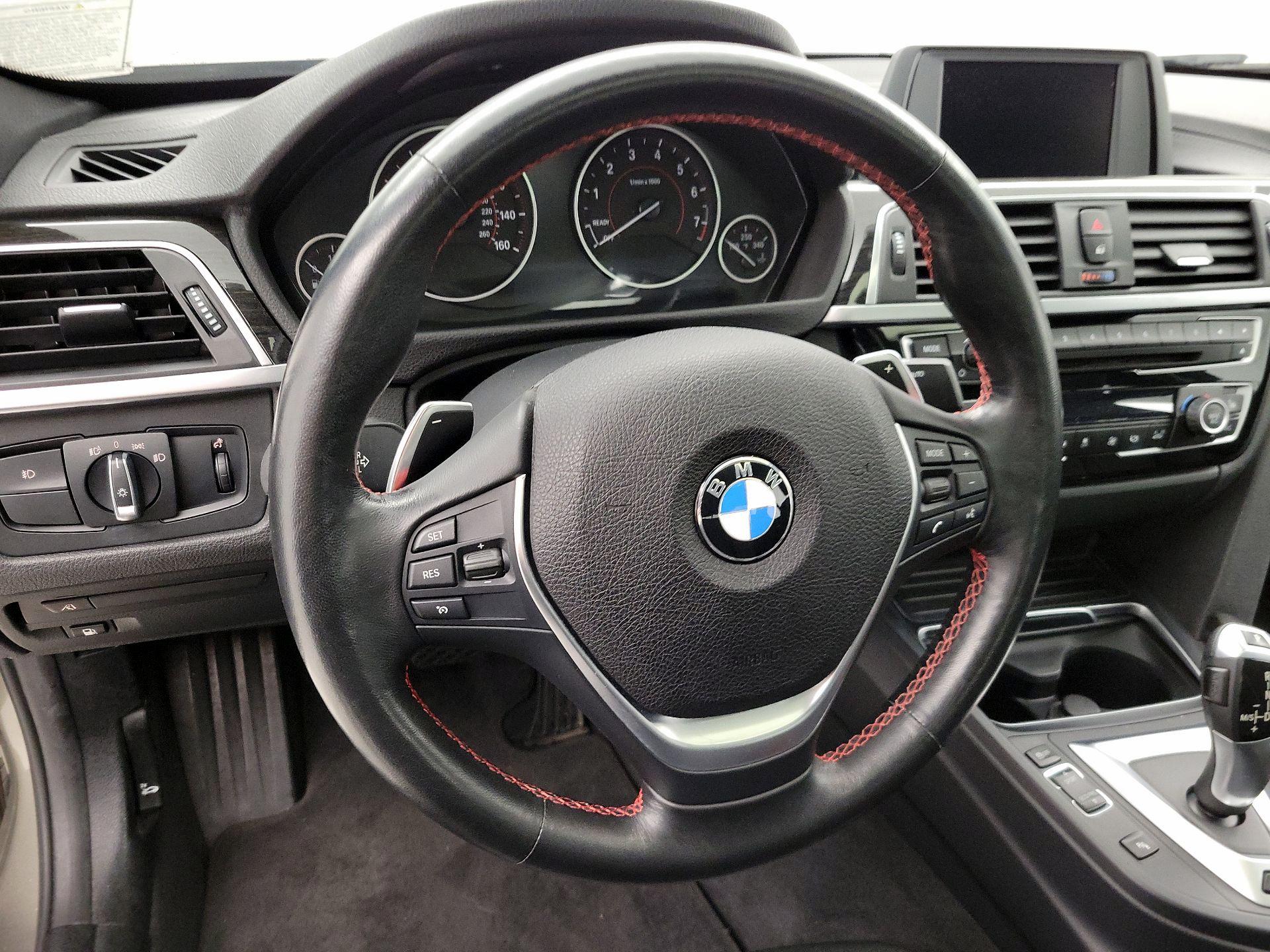 Thumbnail: 2018 BMW 3 Series - 10